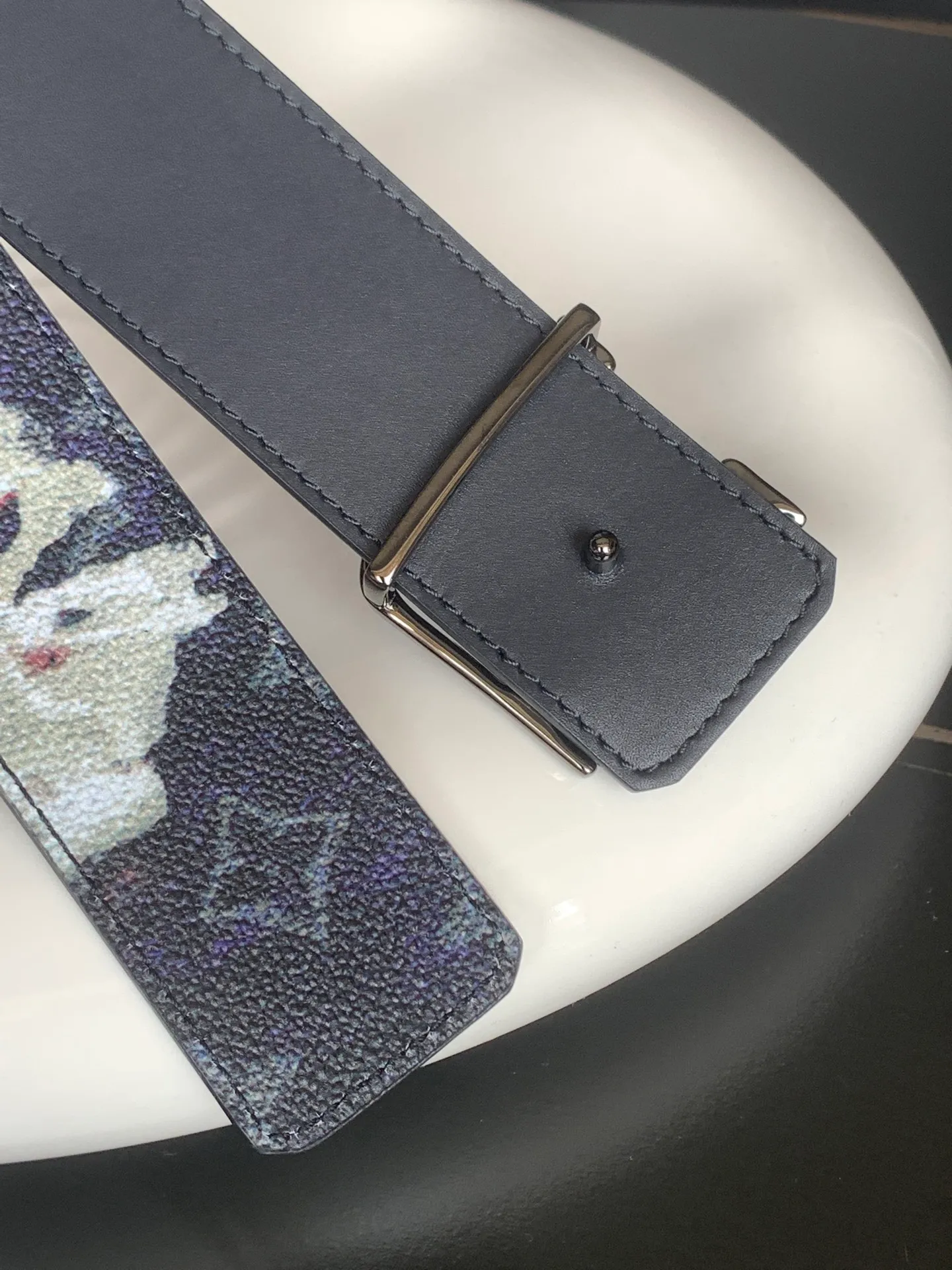 💰480💰Full package💰 💍Purchasing-grade LV belt 4.0cm wide, newly released Monogram Ink canvas presbyopia fabric, imported Italian plain calfskin lining, with new diamond-shaped LV letter buckle💓💓💓