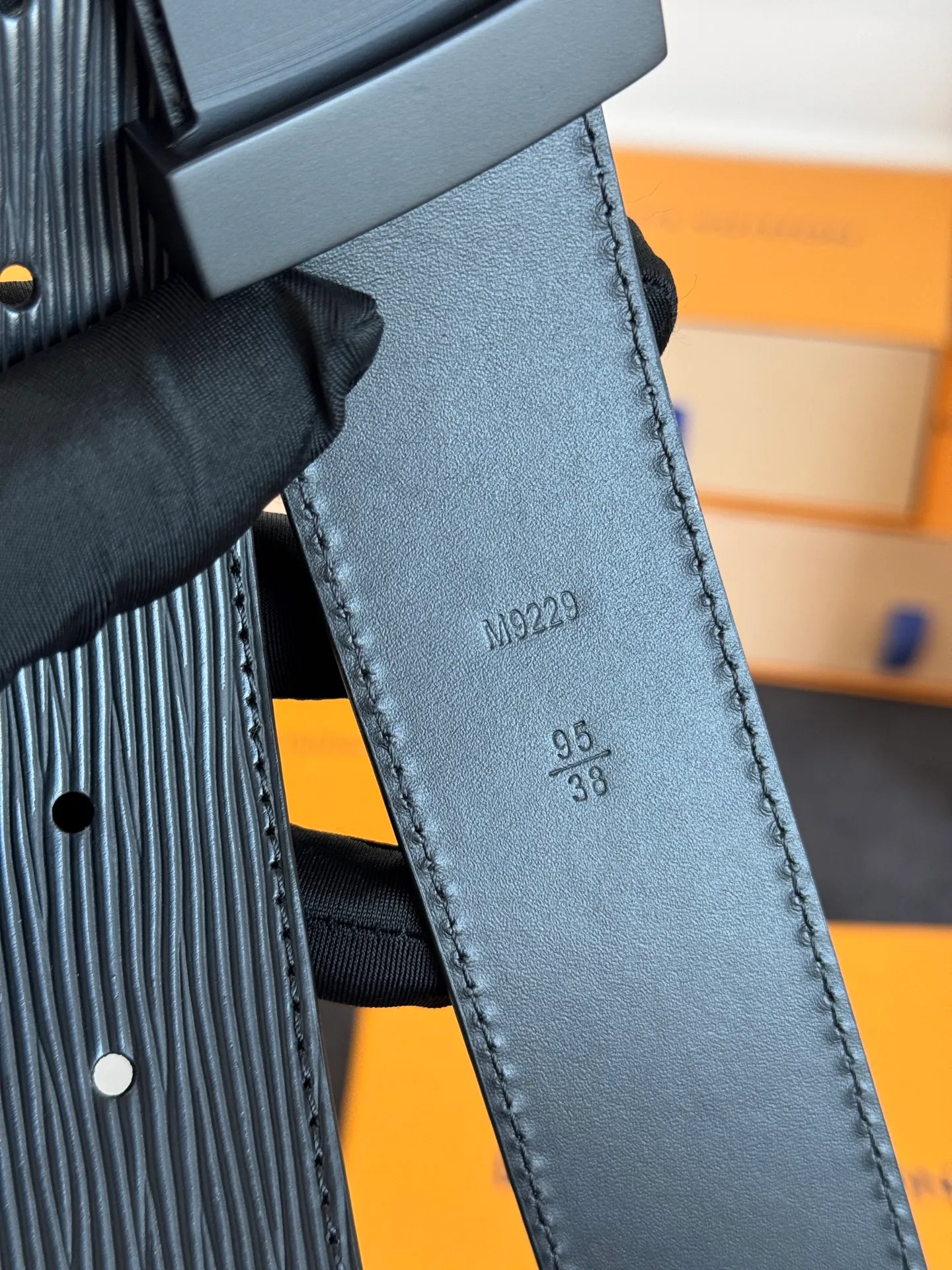 💰480💰Full set of packaging💰 💍Purchasing-grade LV OEM goods 4.0 width inspectable, genuine integrated casting hardware, original leather