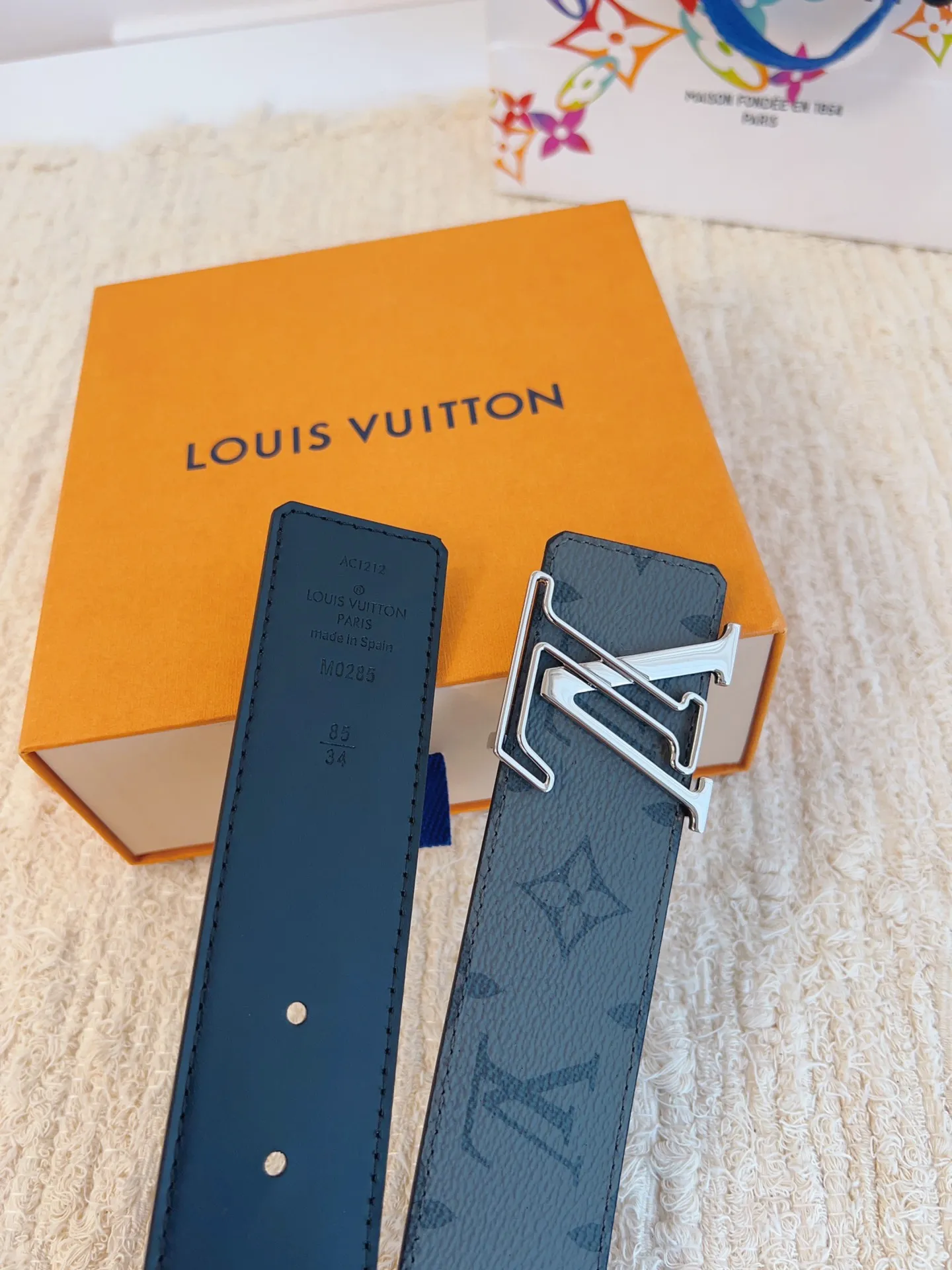 💰480💰Authentic packaging💰 💍Purchase level LV new~⚡️Lvjia France🇫🇷Original leather material⚡️Size 4.0cm⚡️Imported hardware The hardware in the furnace is not what you see in the market iT water-adjusted hardware