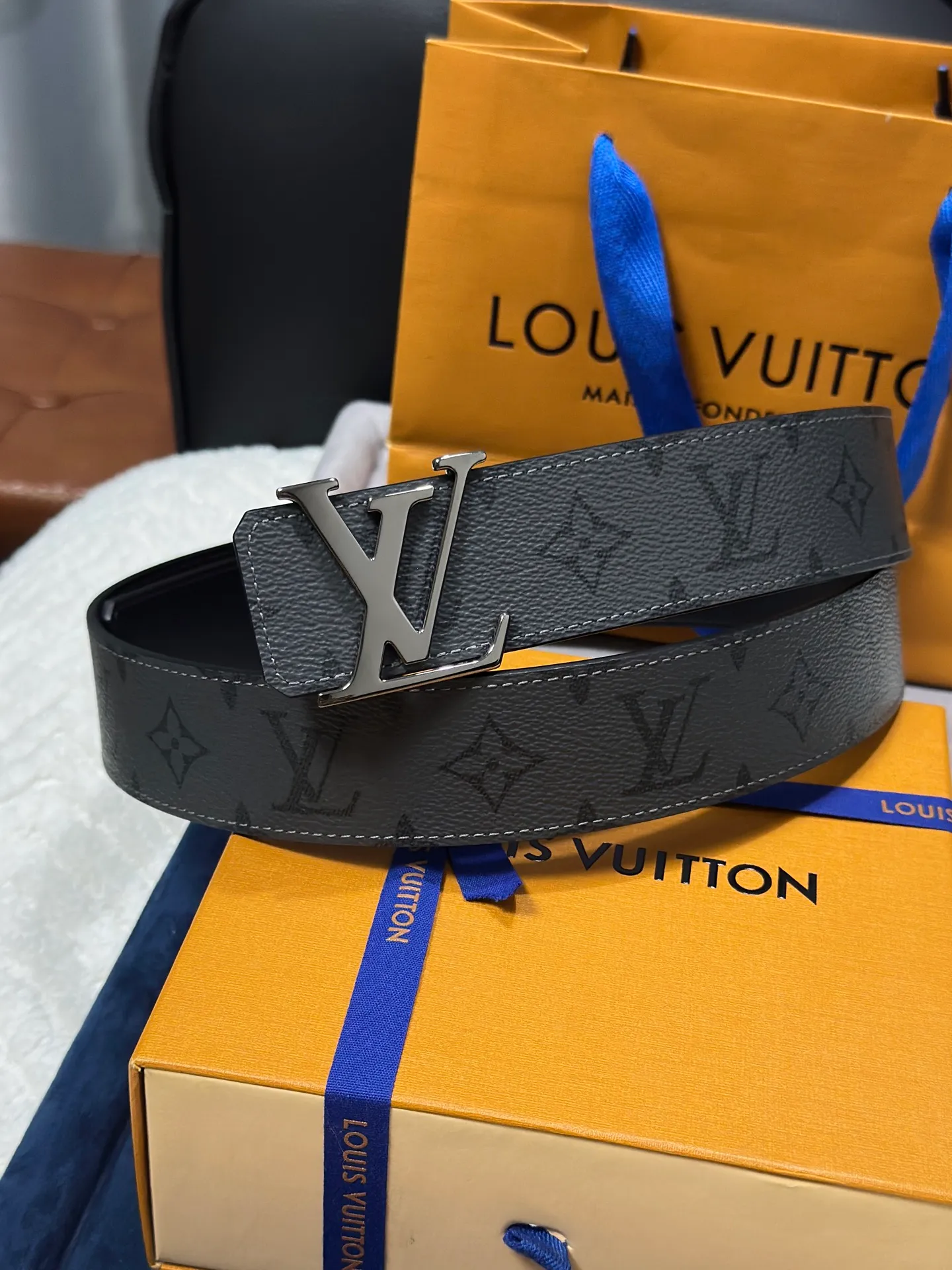 💰440💰Full set of packaging💰 💍Purchase grade LV Louis Vuitton M0285 gray presbyopic width 4.0cm high-quality LV buckle
