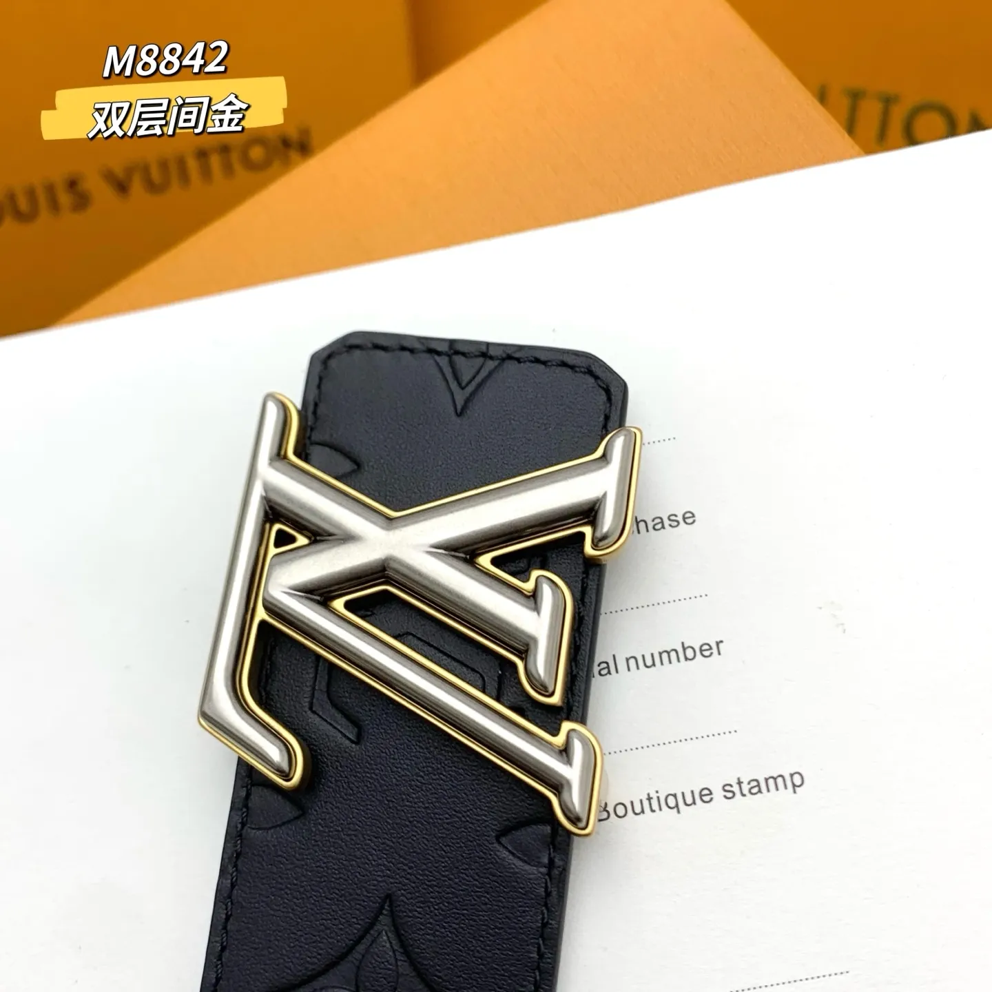 💰480💰Full package💰 💍Purchasing-grade M8842 LV Dimension double-sided waist is made of deep leather with Monogram pattern embossed on it. When flipped over, the delicate and smooth side will appear, revealing a calm charm in elegance. The eye-catching LV letter buckle is outlined in gradient tones, giving the classic design a trendy twist. Width 4.0cm