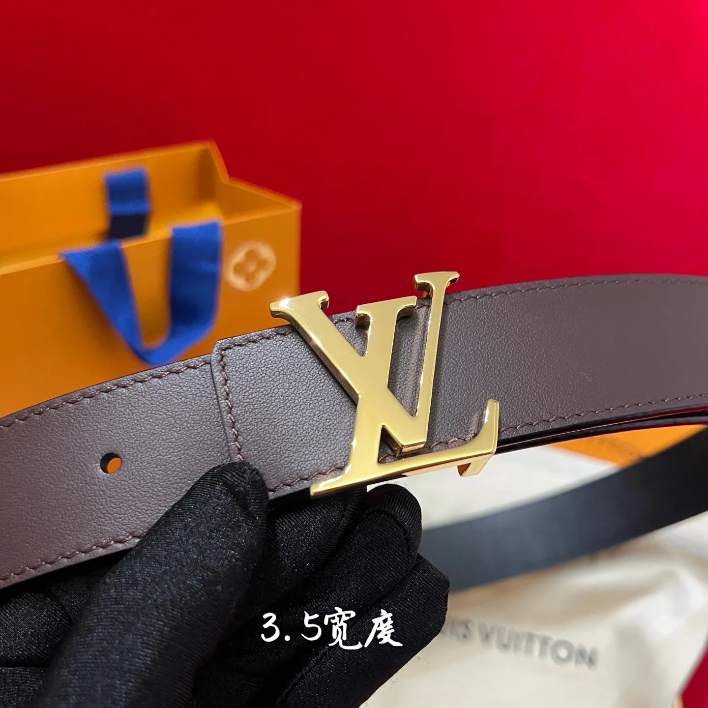 💰560💰Full package💰 💍Purchasing-grade LV⚡️🌹Simple but high-end fashionable✨❗️Donkey brand men’s belt⚡️🌹Width 3.5cm, imported calfskin on both sides, usable on both sides, brand new intricately intertwined exquisite buckles, this is the right choice for those who don’t like exaggerated big logos⚡️🌹