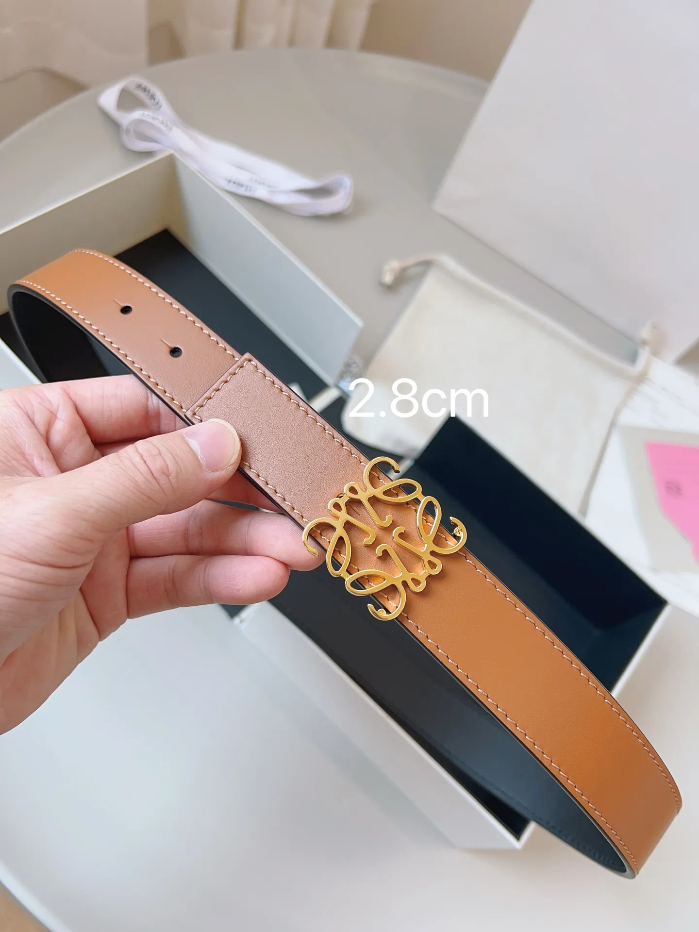 💰440💰Full package💰 💍Purchasing-grade LoEWE reversible belt, made of cowhide, repeated Anagram pattern, equipped with LOEWE Anagram buckle Width: 2.8cm