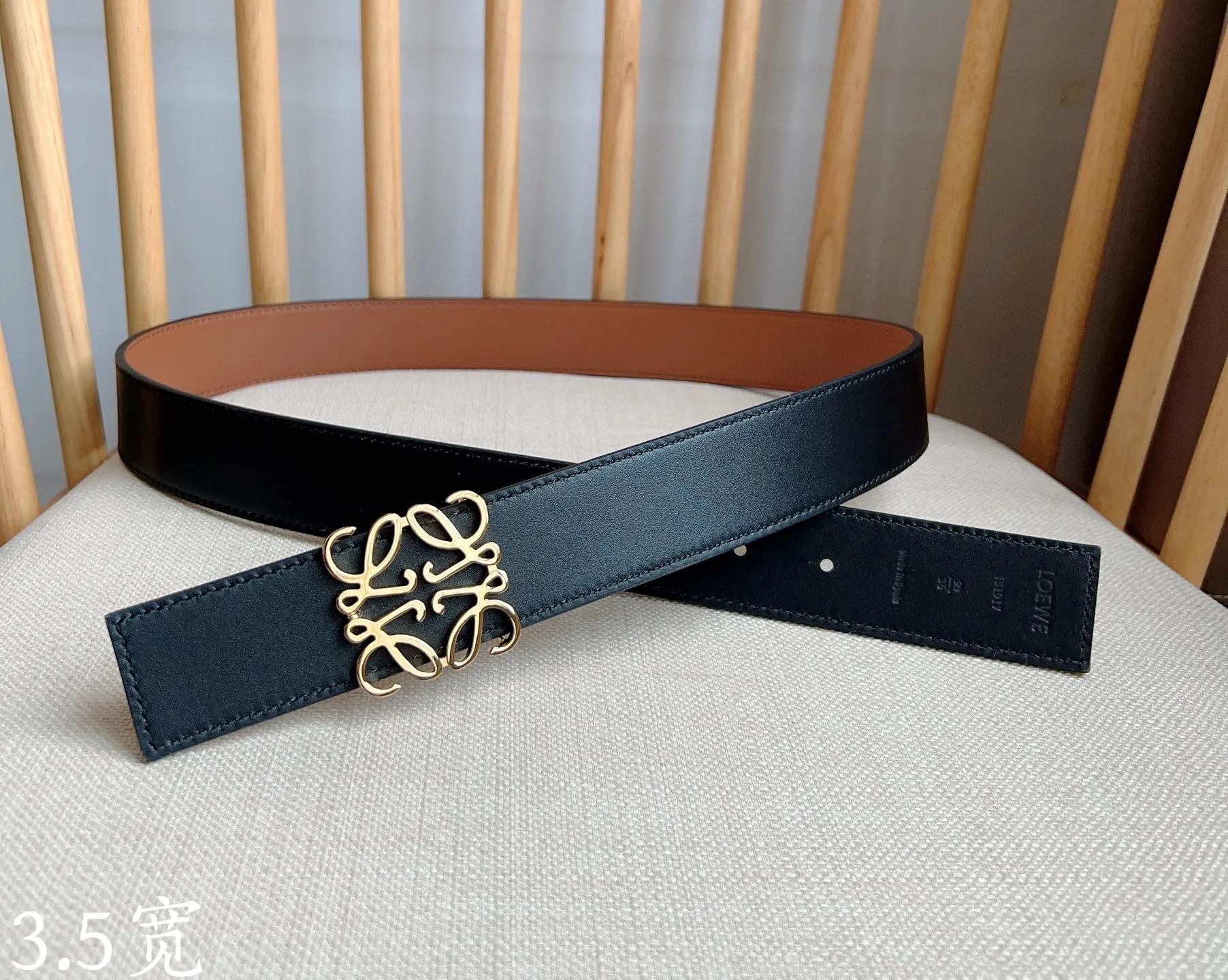 💰460💰Full package💰 💍Purchasing-grade LOEWE⚡️🌹The latest belt of the same style at the counter⚡️🌹Smooth cow leather double-sided belt equipped with Anagram pin buckle five-hole adjustment Excellent craftsmanship Personalized shape Exquisite material⚡️🌹Width: 3.5cm