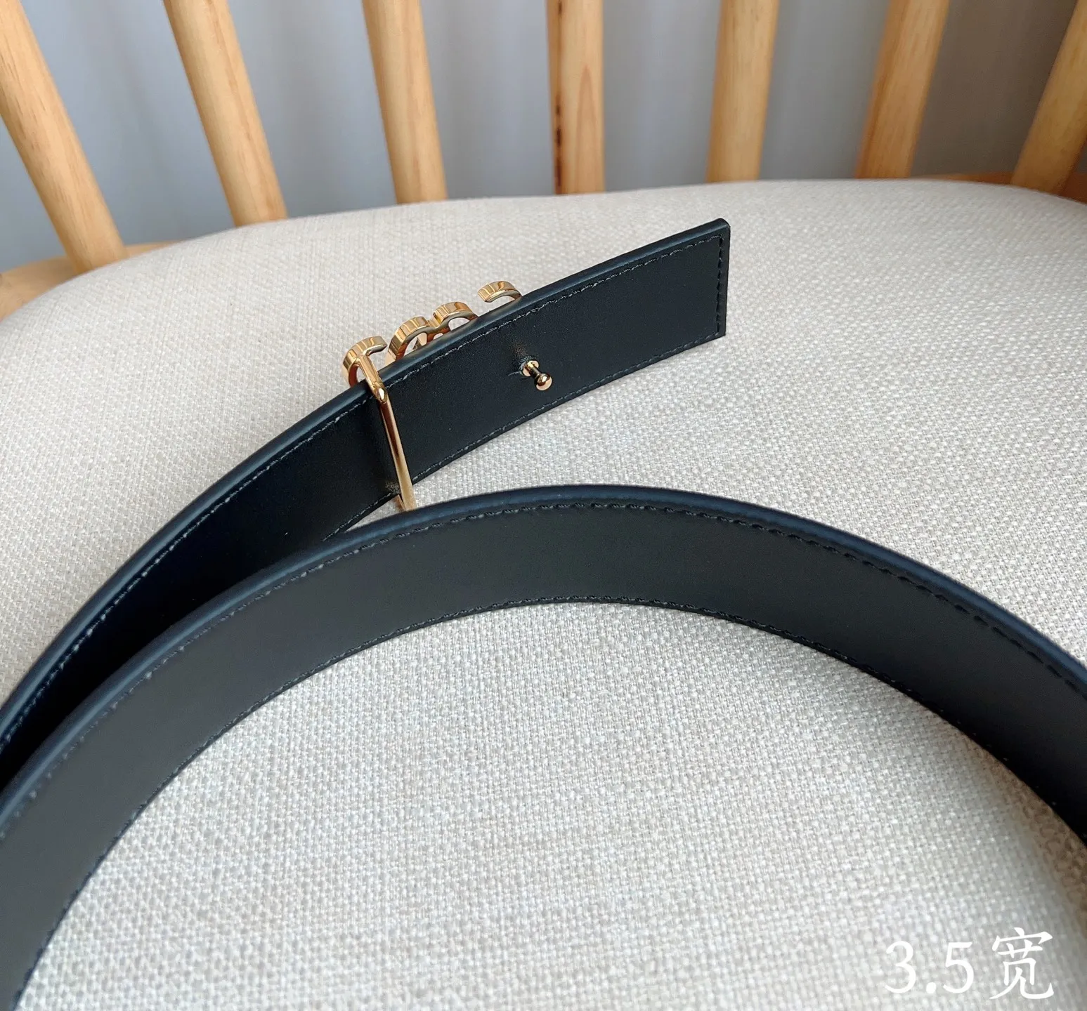 💰460💰Full package💰 💍Purchasing-grade LOEWE⚡️🌹The latest belt of the same style at the counter⚡️🌹Smooth cow leather double-sided belt equipped with Anagram pin buckle five-hole adjustment Excellent craftsmanship Personalized shape Exquisite material⚡️🌹Width: 3.5cm