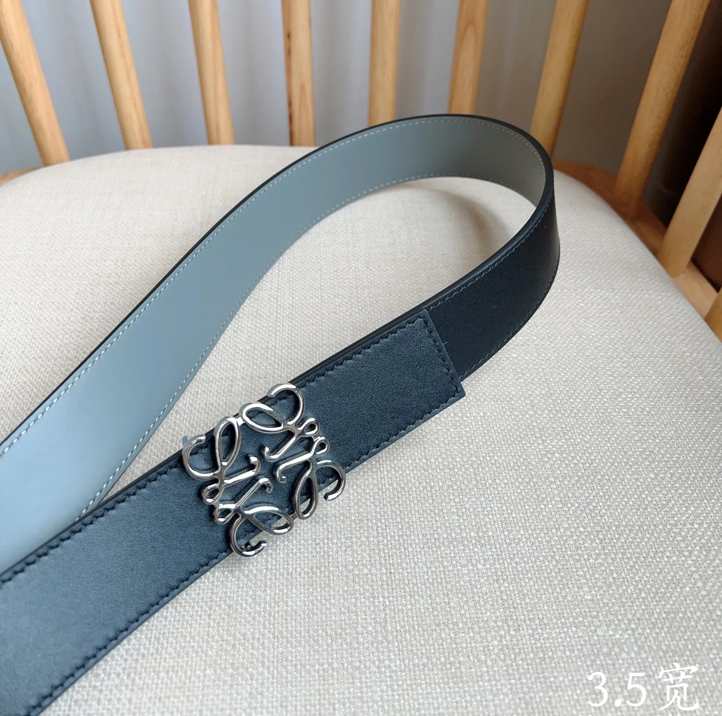 💰460💰Full package💰 💍Purchasing-grade LOEWE⚡️🌹The latest belt of the same style at the counter⚡️🌹Smooth cow leather double-sided belt equipped with Anagram pin buckle five-hole adjustment Excellent craftsmanship Personalized shape Exquisite material⚡️🌹Width: 3.5cm
