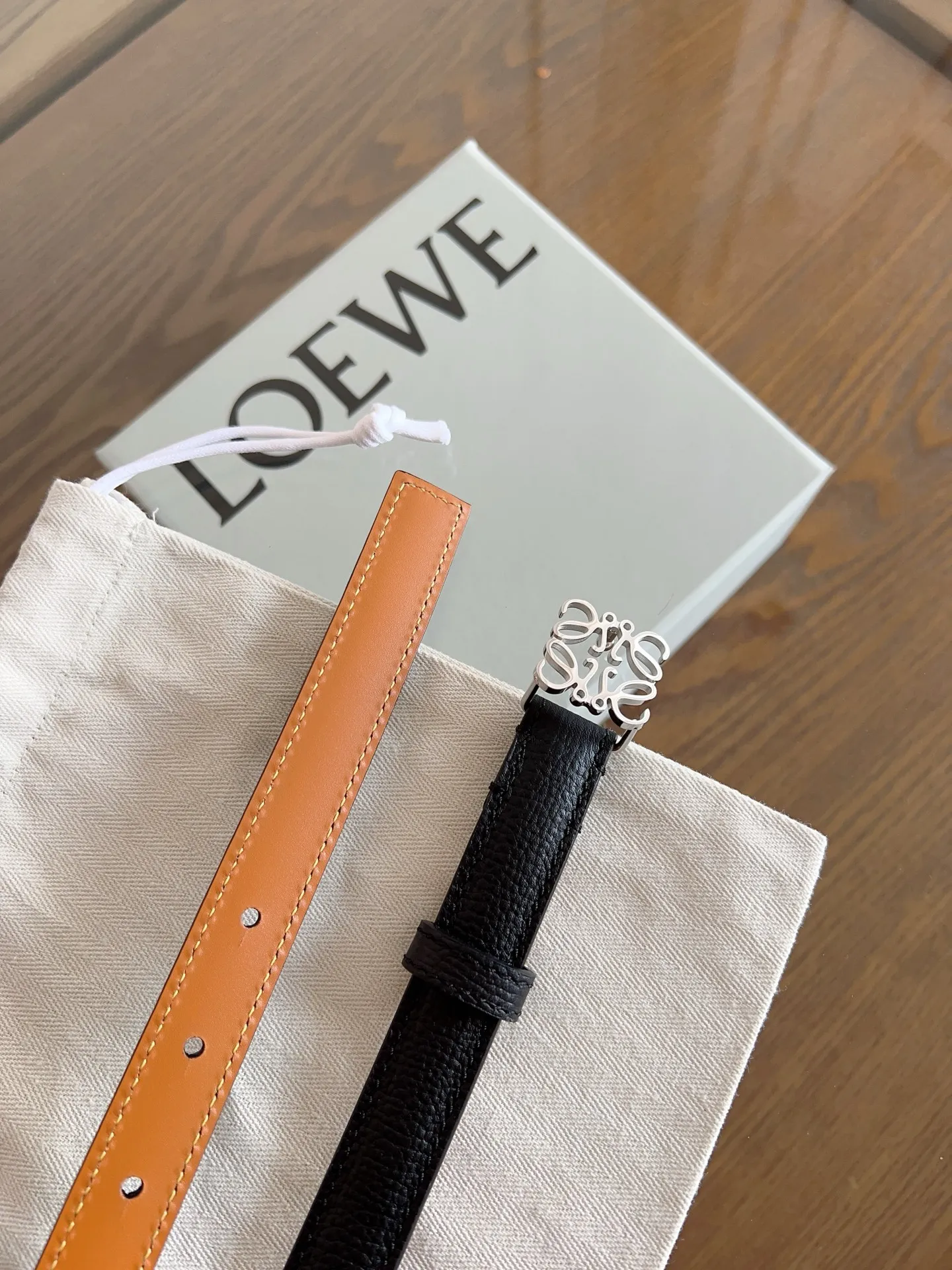 💰480💰Full package💰 💍Purchasing-grade LOEWE🇪🇸Spain original leather, pebbled brown cowhide. There is no doubt about the quality. There is no better, only the best. Size 2 cm