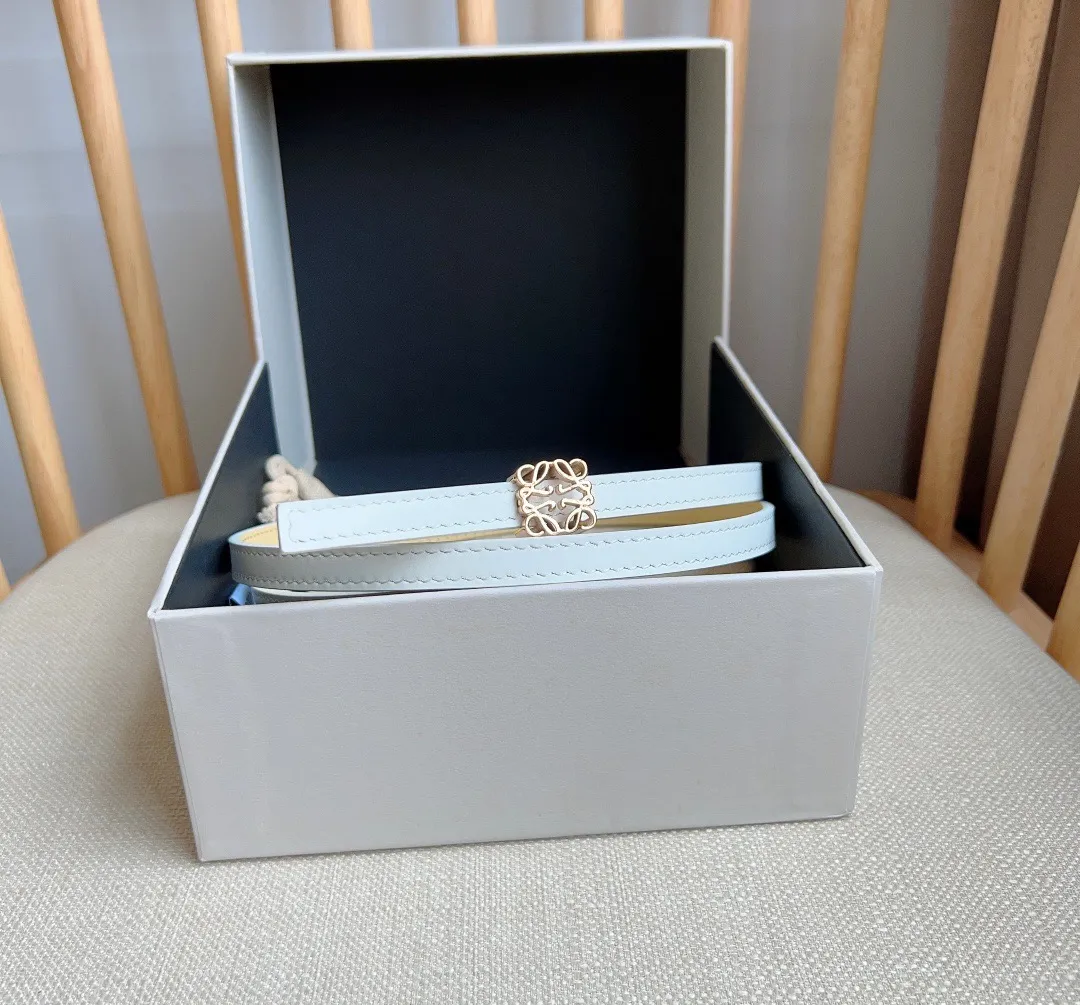 💰440💰Complete package💰 💍Purchasing-grade LOEWE counter's latest belt of the same style [Celebration][Celebration] Made of smooth cow leather double-sided belt, bright Anagram cube pin buckle, five-hole adjustment, excellent craftsmanship, personalized shape, exquisite material, width: 1.0cm