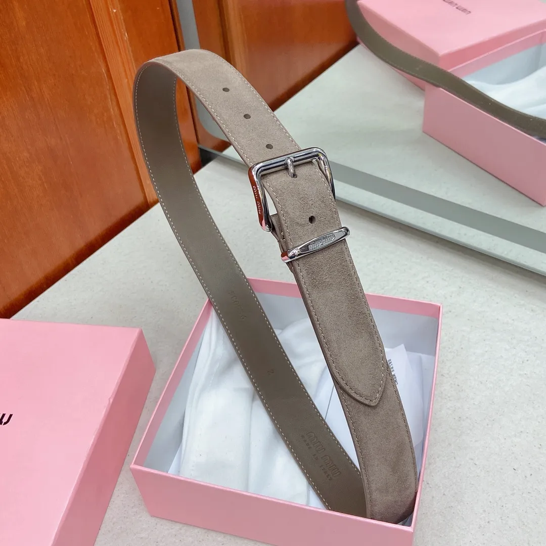 💰460💰Full package💰 💍Purchasing agent level Miumiu⚡️🌹New model, belt width 3.5cm, suede calfskin material pure copper metal buckle, minimalist style, design enhances style.