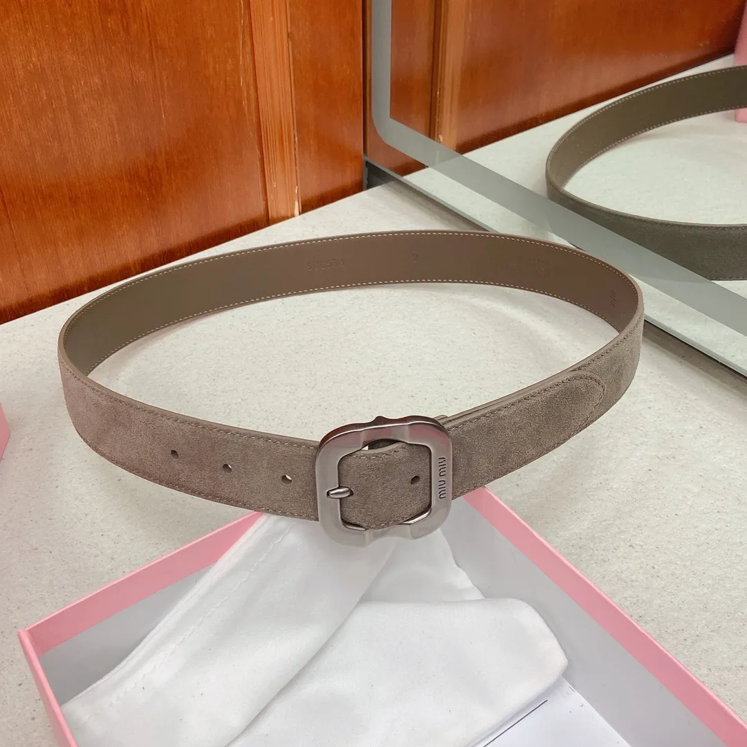 💰460💰Full package💰 💍Purchasing agent level Miumiu⚡️🌹New model, belt width 3.5cm, suede calfskin material pure copper metal buckle, minimalist style, design enhances style.