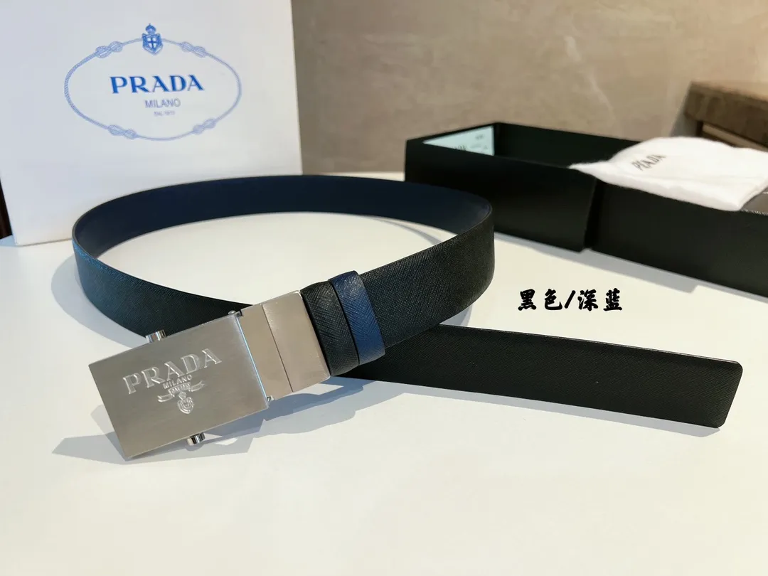 💰480💰Authentic packaging💰 💍Purchase grade Prada Regarding men's quality life requirements, not only clothes, pants and shoes, but corresponding accessories such as watches and belts are also bonus points, making the overall outfit more refined. This PRADA men's belt uses a pulley-type metal buckle and is paired with double-sided cowhide color matching. It is really not too friendly for you to use the same belt for two purposes. It is especially suitable for men over 30 years old who like to keep a low profile, because the best attitude towards life is to be unassuming, neither humble nor overbearing. 3.5cm