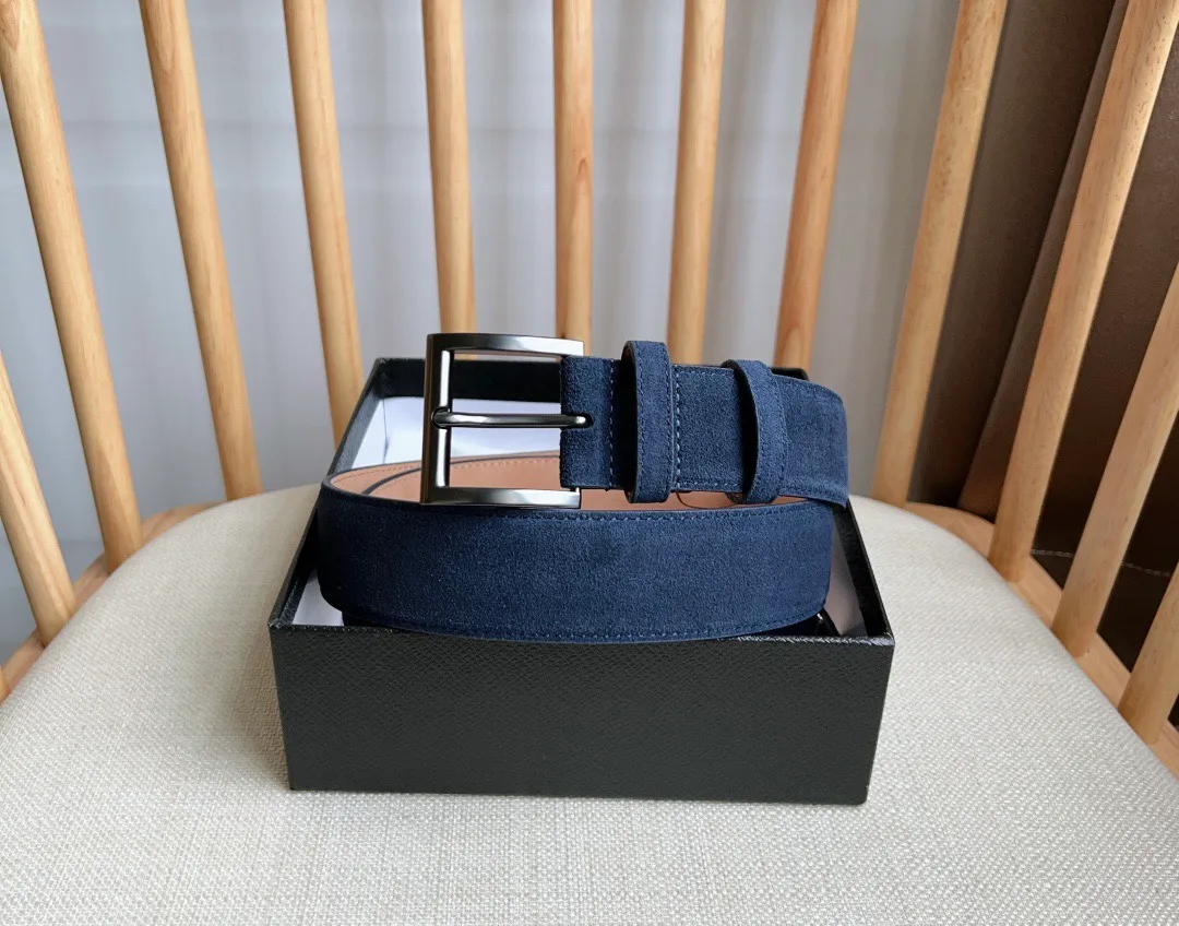 💰480💰Full package💰 💍Purchase-grade PRADA (Prada) ⚡️🌹The latest model at the counter. This suede leather belt has a simple yet exquisite style. The end is eye-catchingly decorated with an enamel triangular metal logo⚡️🌹It is the brand's iconic material. Unisex Width 3.5cm