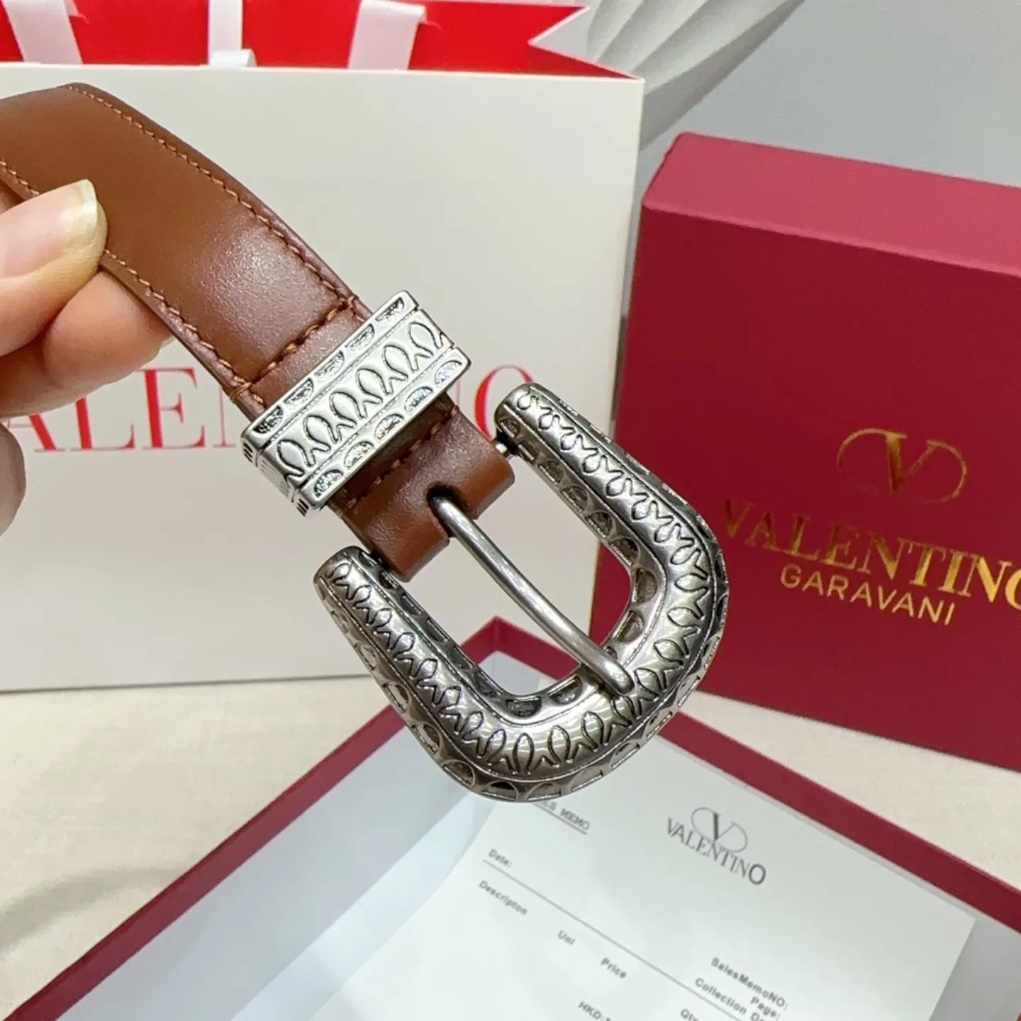 💰460💰Full package💰 💍Purchasing-grade Valentino belt⚡️🌹Width 2.0cm, double-sided first-layer cowhide, length: 75.80.85.90.95.100.Europe, copper five-pin drill buckle mold customization