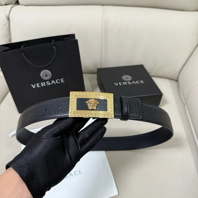 💰480💰Full package💰 💍Purchasing-grade Versace Width 4.0cm⚡️🌹Men's model imported top-layer tree-height cowhide⚡️🌹Medusa head veneer buckle