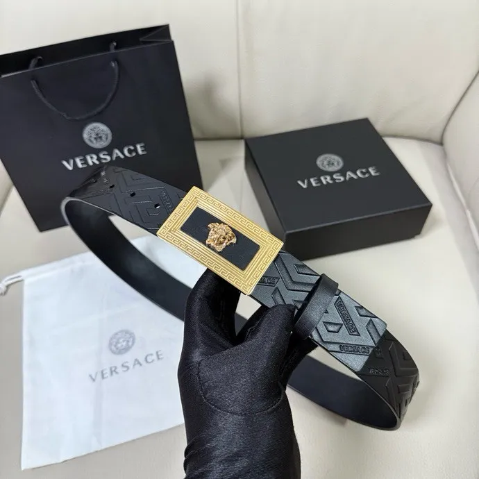 💰480💰Full package💰 💍Purchasing-grade Versace Width 4.0cm⚡️🌹Men's model imported top-layer tree-height cowhide⚡️🌹Medusa head veneer buckle