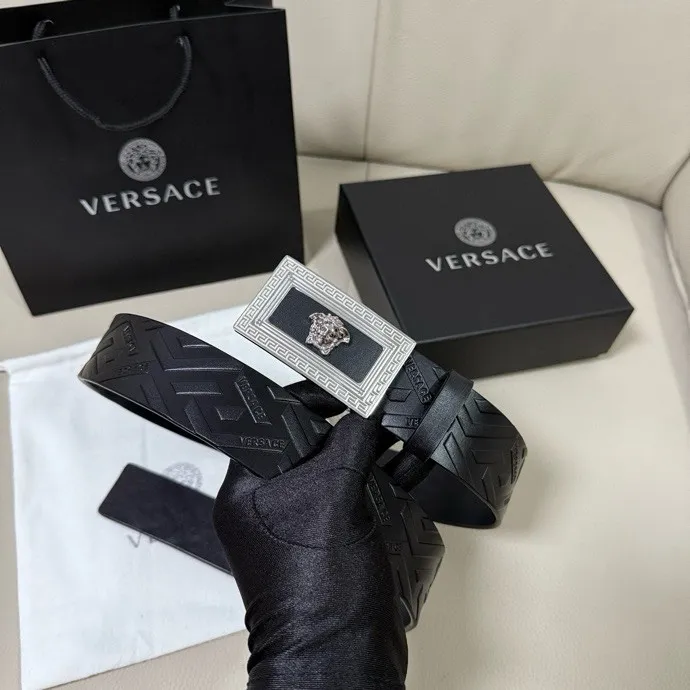 💰480💰Full package💰 💍Purchasing-grade Versace Width 4.0cm⚡️🌹Men's model imported top-layer tree-height cowhide⚡️🌹Medusa head veneer buckle