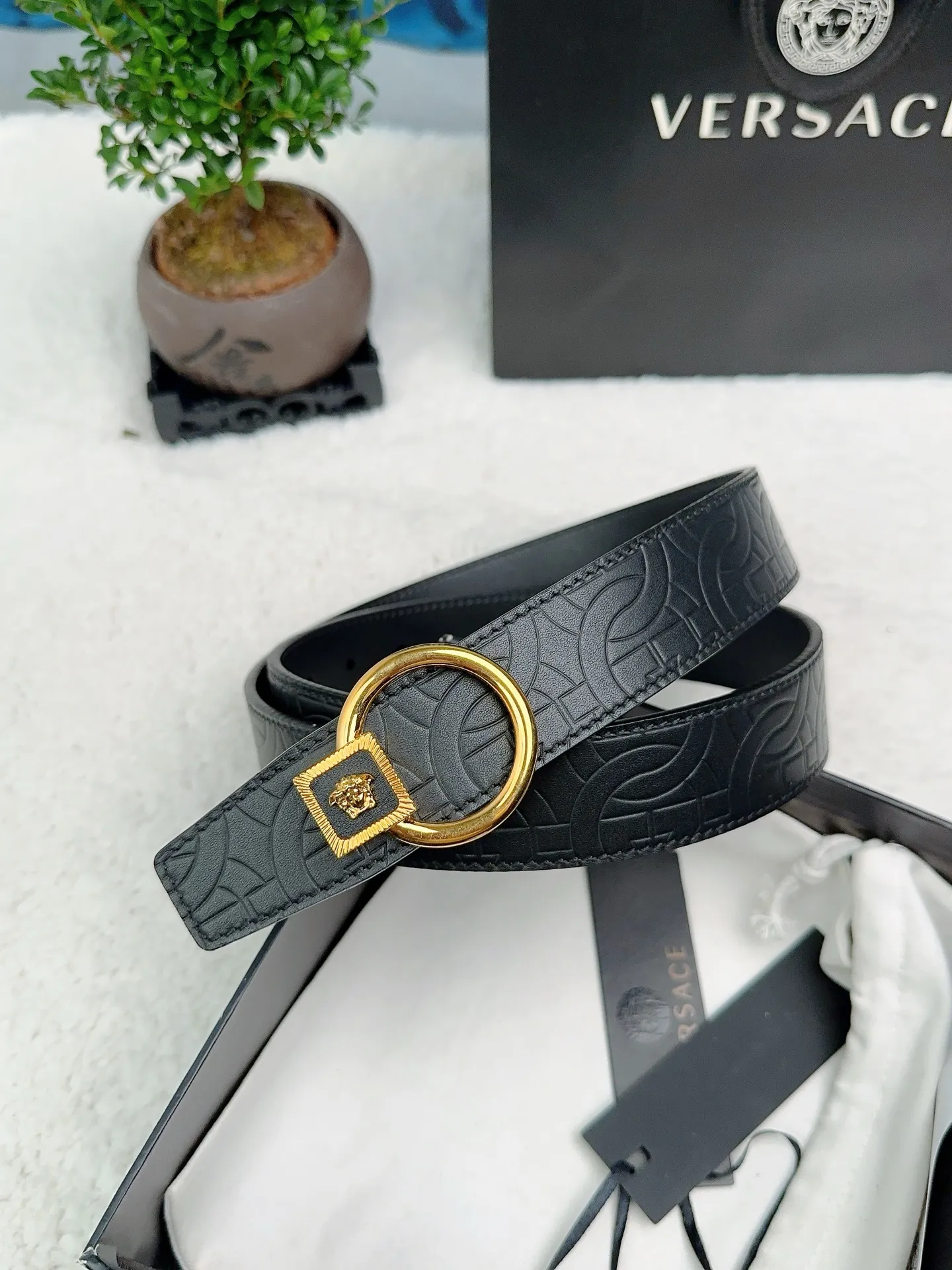 💰480💰Full package💰 💍Purchase grade Versace⚡️🌹Width 3.5CM, hot-pressed cowhide decorated with calfskin bottom, with high-quality buckles⚡️🌹Italian original leather