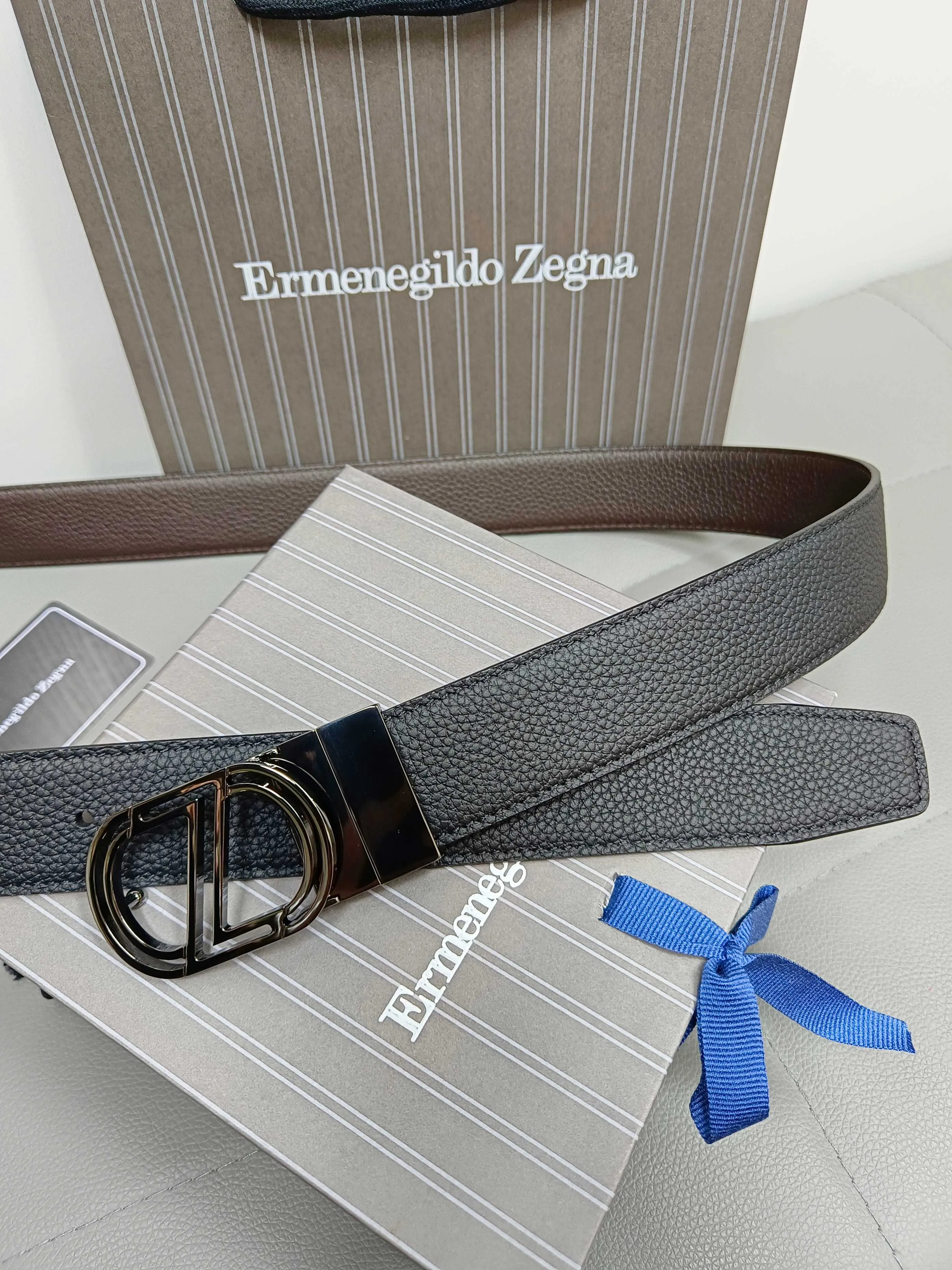 💰460💰Full set of packaging💰 💍Purchase-grade Zegna·⚡️🌹Italy counters are selling genuine products·The wiring is oiled and carefully matched with original Gancio hardware·3.5cm specifications·Adjustable belts·Look at the picture to place an order
