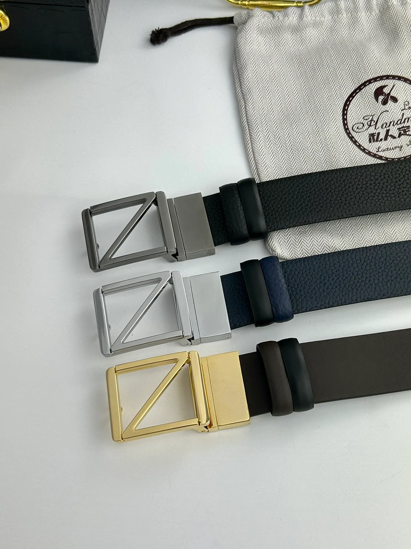 💰480💰Full package💰 💍Purchase level Zegna [Zegna] What is contemporary men's active style series, new and unique rotating Z-shaped buckle, with classic calfskin, black/coffee, double-sided, can be matched as you like, 3.5cm wide, a new concept of men's fashion.