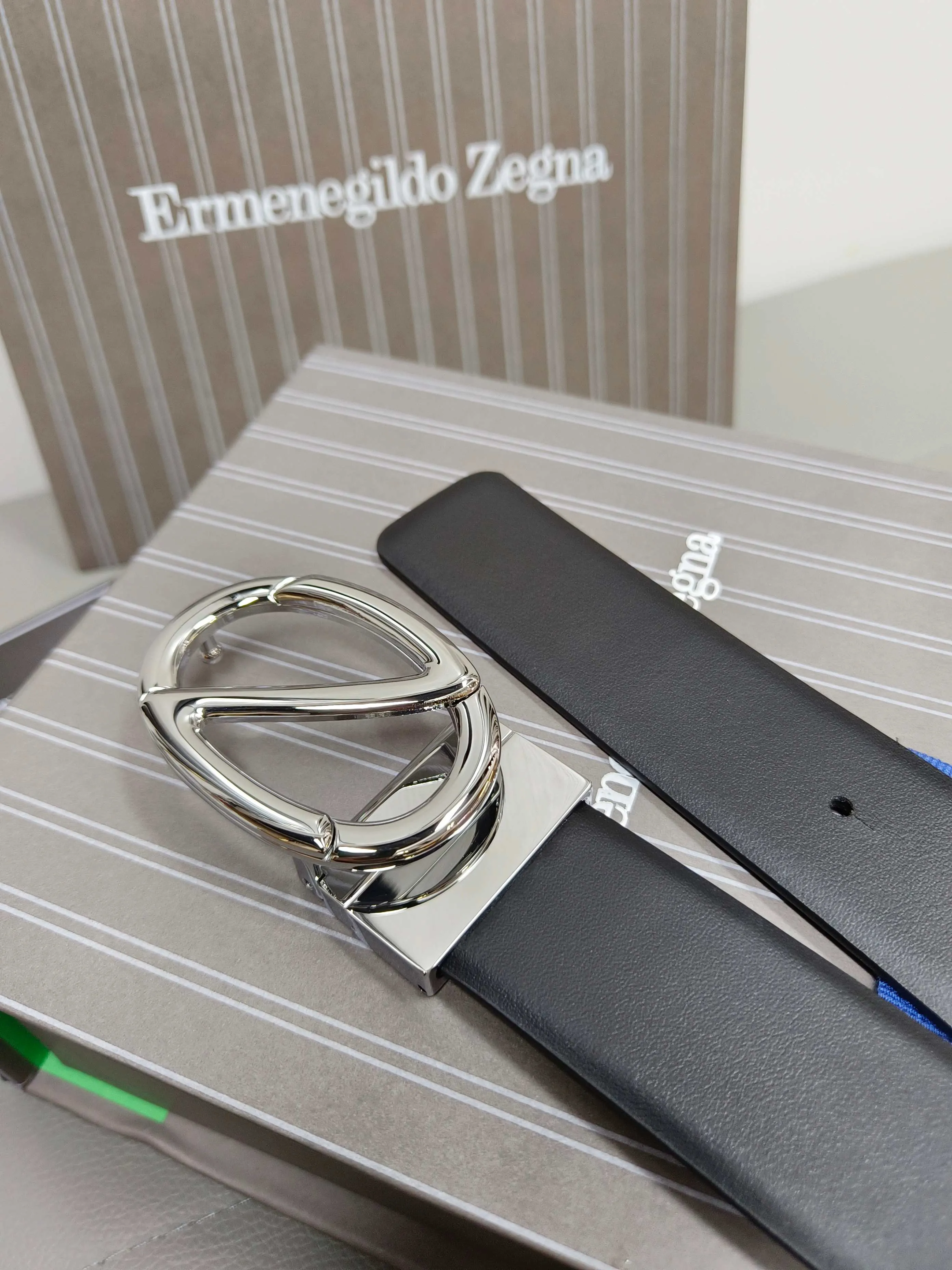 💰460💰Full set of packaging💰 💍Purchase-grade Zegna·⚡️🌹Italy counters are selling genuine products·The wiring is oiled and carefully matched with original Gancio hardware·3.5cm specifications·Adjustable belts·Look at the picture to place an order