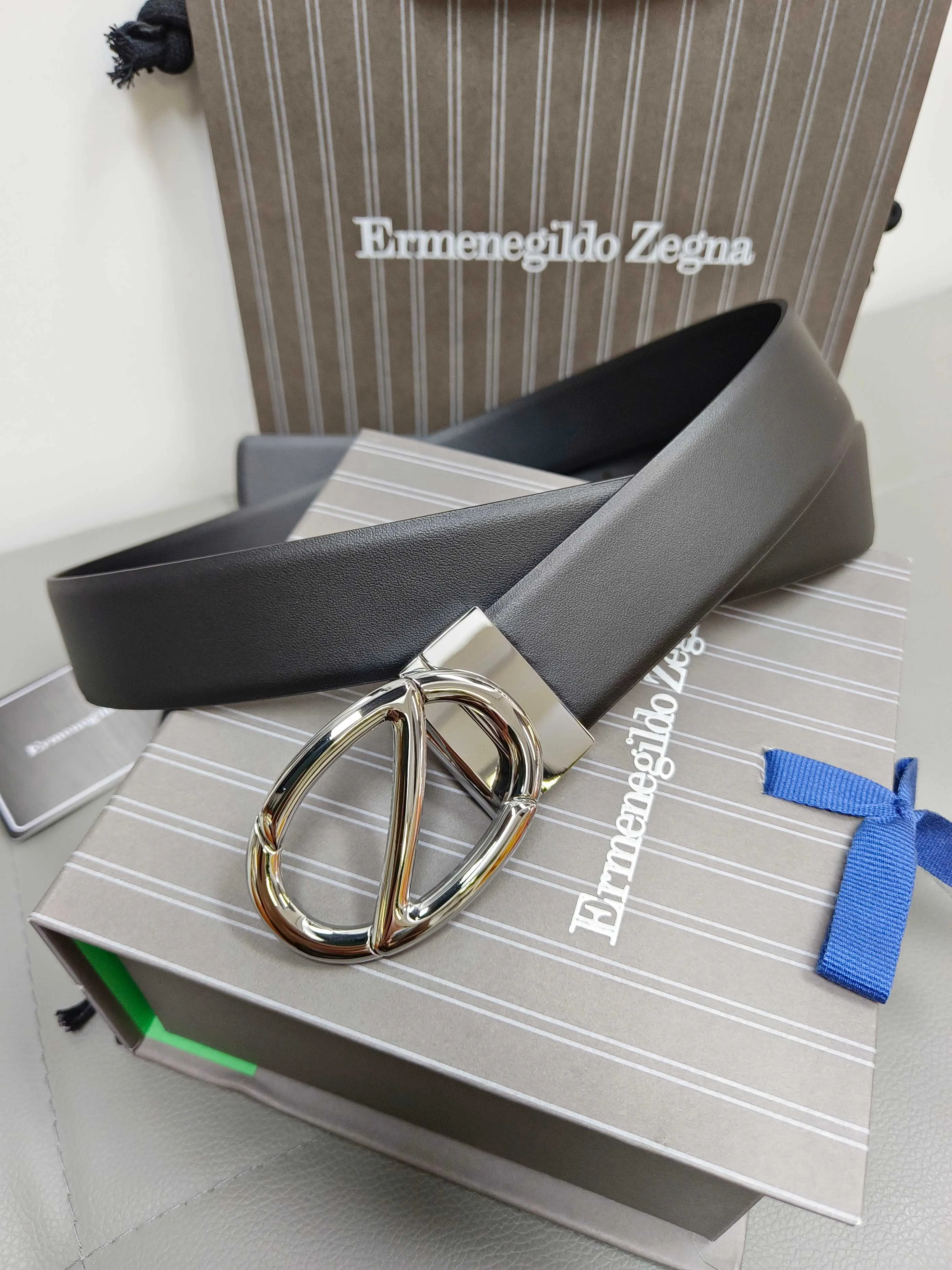 💰460💰Full set of packaging💰 💍Purchase-grade Zegna·⚡️🌹Italy counters are selling genuine products·The wiring is oiled and carefully matched with original Gancio hardware·3.5cm specifications·Adjustable belts·Look at the picture to place an order