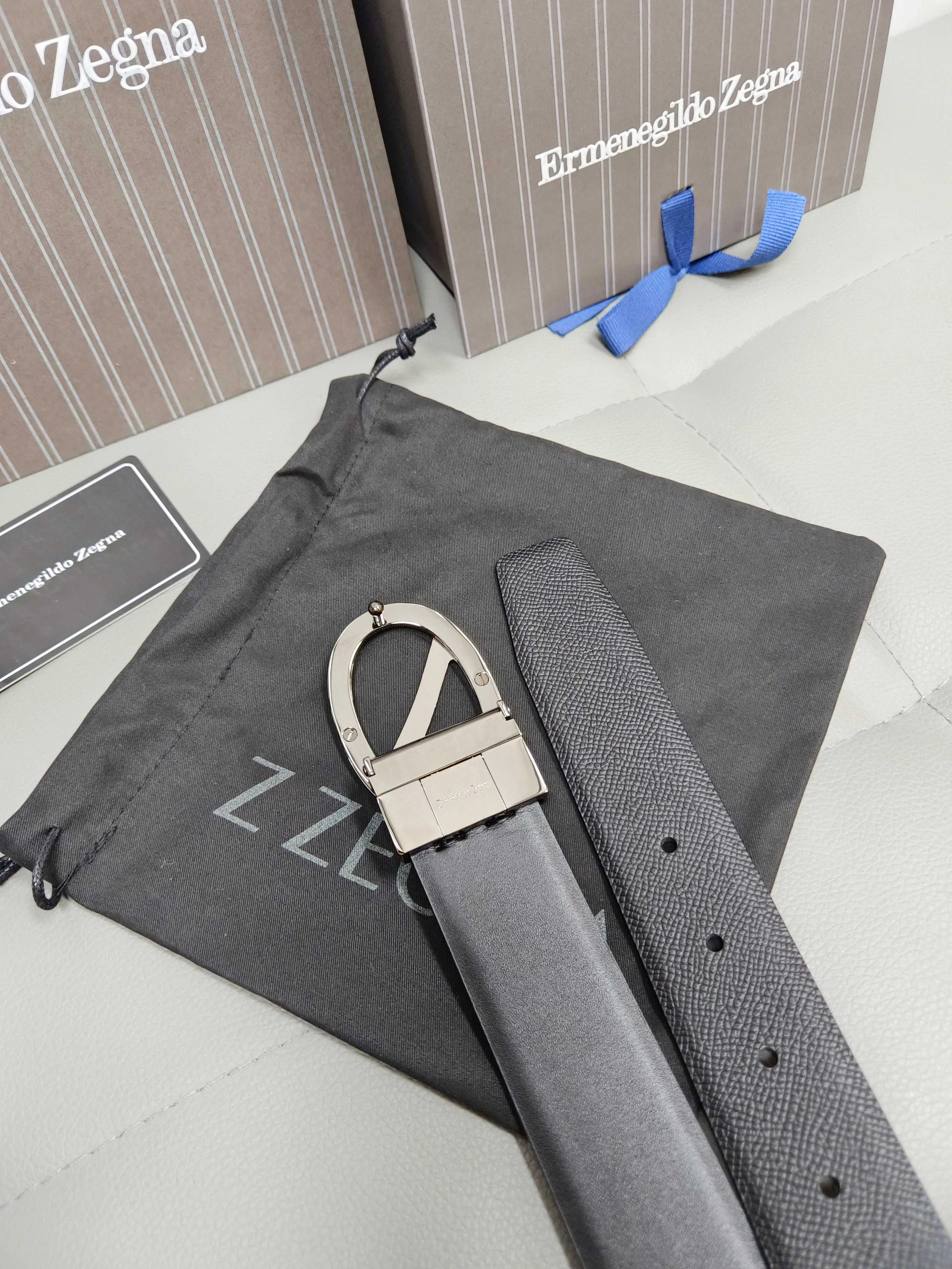 💰460💰Full set of packaging💰 💍Purchase-grade Zegna·⚡️🌹Italy counters are selling genuine products·The wiring is oiled and carefully matched with original Gancio hardware·3.5cm specifications·Adjustable belts·Look at the picture to place an order