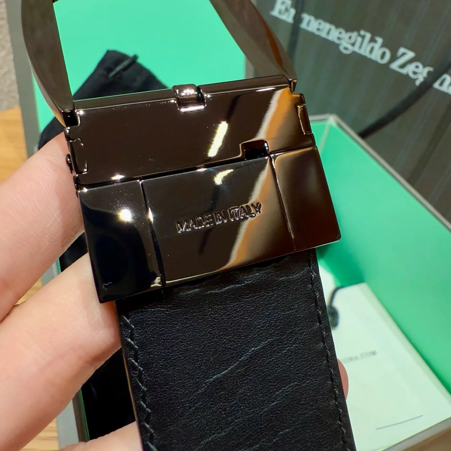 💰480💰Full package💰 💍Purchasing agent Zegna ⚡️🌹New men's 🚹Double-sided belt This is made of imported cowhide material 316 fine buckle⚡️🌹Seikoly crafted, unique design process, soft to the touch, can be cut, can be paired with suits and jeans👖⚡️🌹Width 3.5cm