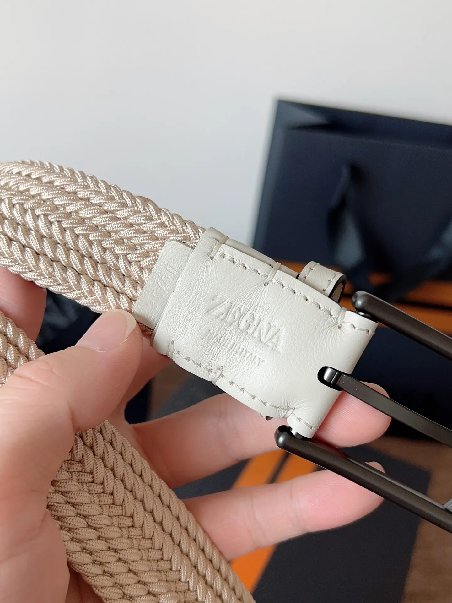 💰560💰Full package💰 💍Purchasing agent Zegna⚡️🌹25 spring and summer new men's woven belt! Original rayon and linen weaving, with up to 25 individual strands of high-elastic elastic inside, and a soft, silky outer layer that feels just like silk webbing. Its elasticity and breathability are several levels higher than ordinary cotton webbing. It’s the first choice for refreshing summer wear!