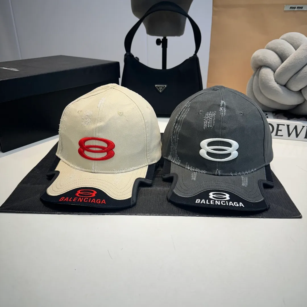 P70 BALENCIAGA new embroidered logo baseball cap, cool colors, different styles for men and women, the first batch will be shipped first! A must-buy for Paris fans!
