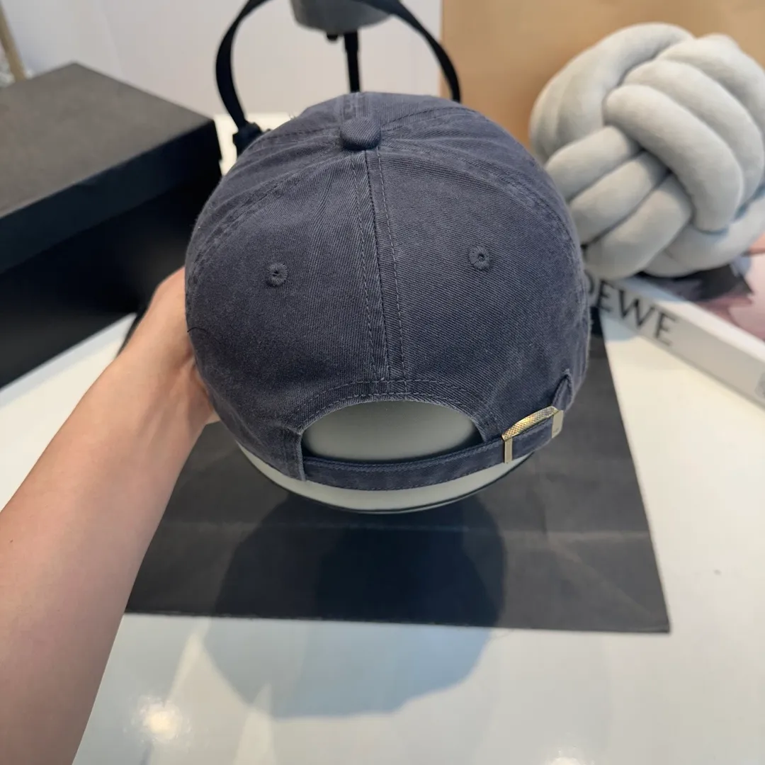P60 BALENCIAGA🆕2025 spring new personalized baseball cap, high quality and great breathability, suitable for all seasons
