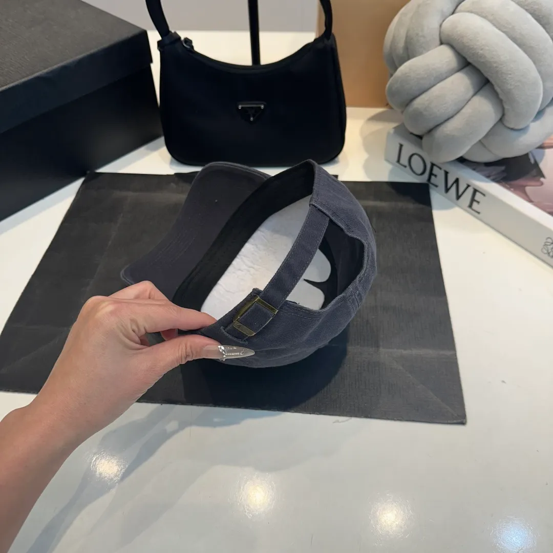 P60 BALENCIAGA🆕2025 spring new personalized baseball cap, high quality and great breathability, suitable for all seasons