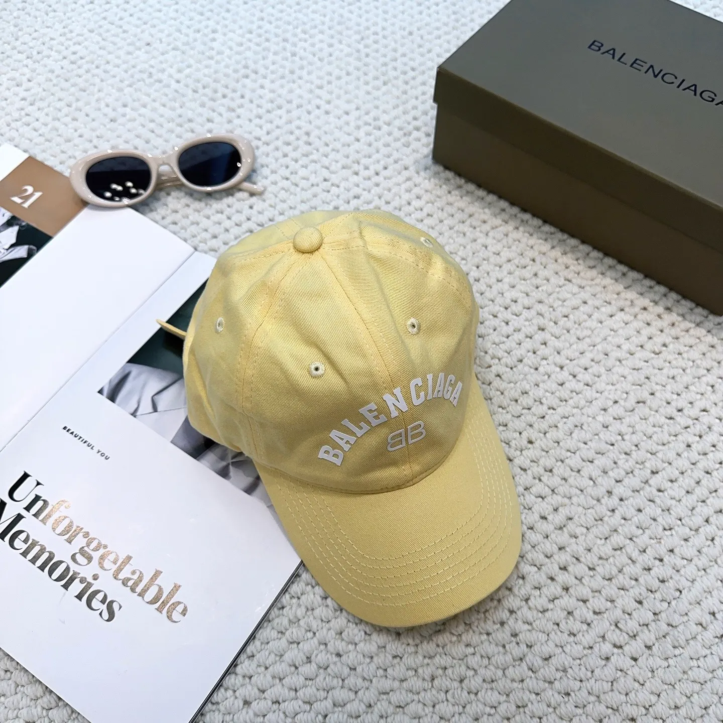 P56 BALENCIAGA🆕Spring style new personalized baseball cap, high quality and excellent breathability, suitable for all seasons, high-looking fashion item! Same style for men and women