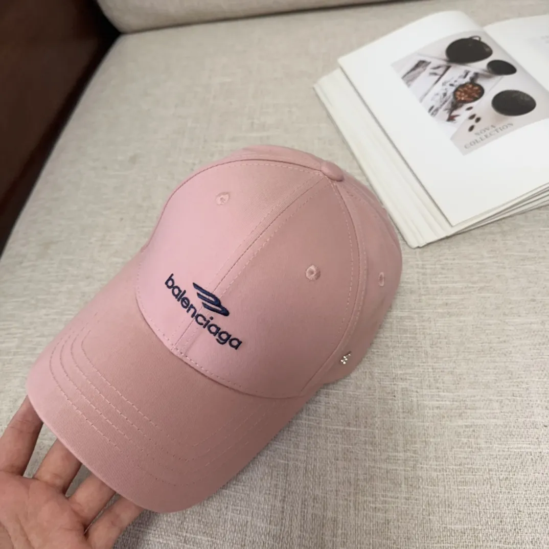 💰50 BALENCIAGA🆕Spring style new personalized baseball cap, high quality and excellent breathability, suitable for all seasons, high-looking fashion item! Same style for men and women