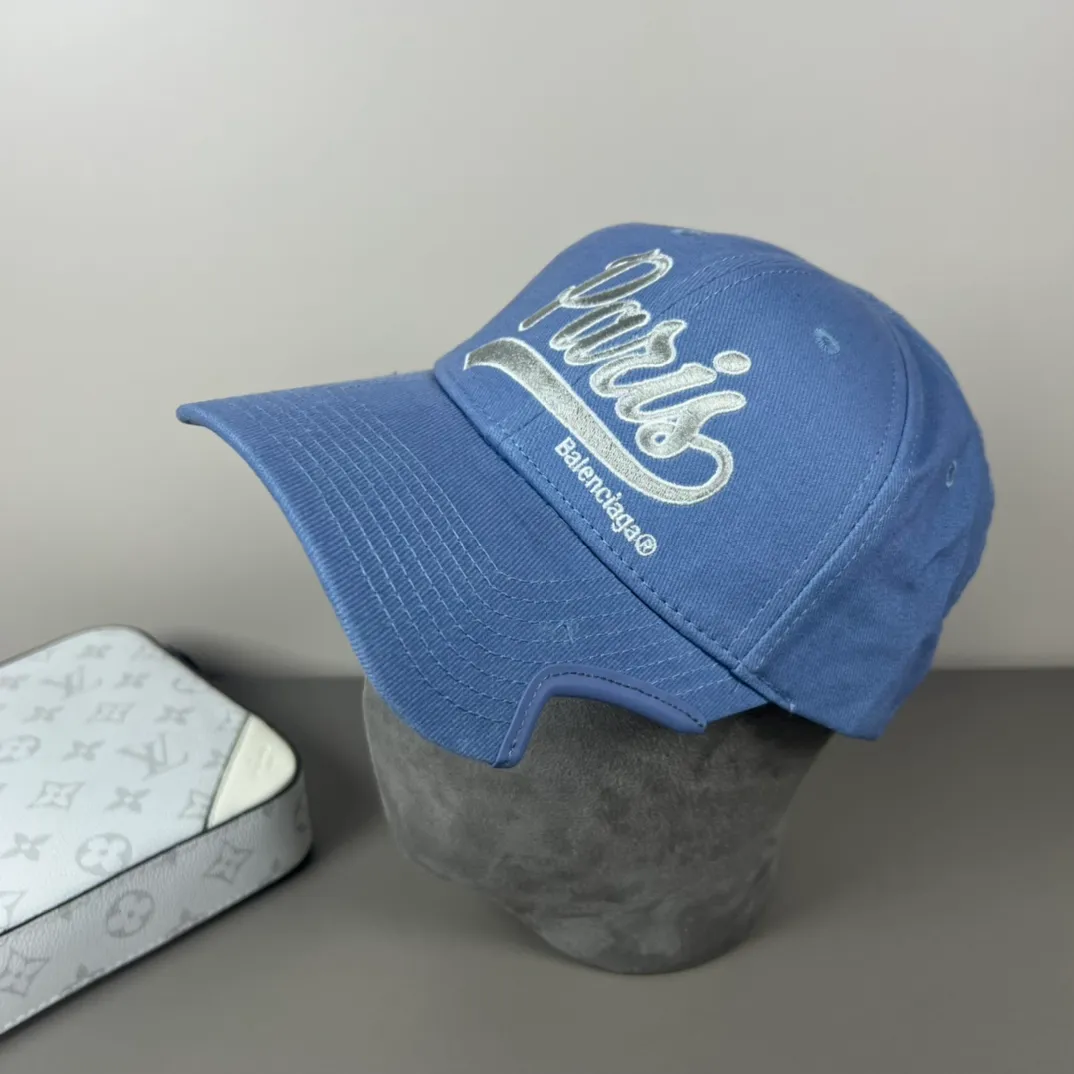 60💰BALENCIAGA Balenciaga’s new logo baseball cap, cool colors, different styles for men and women, the first batch will be shipped first! A must-buy for Paris fans!