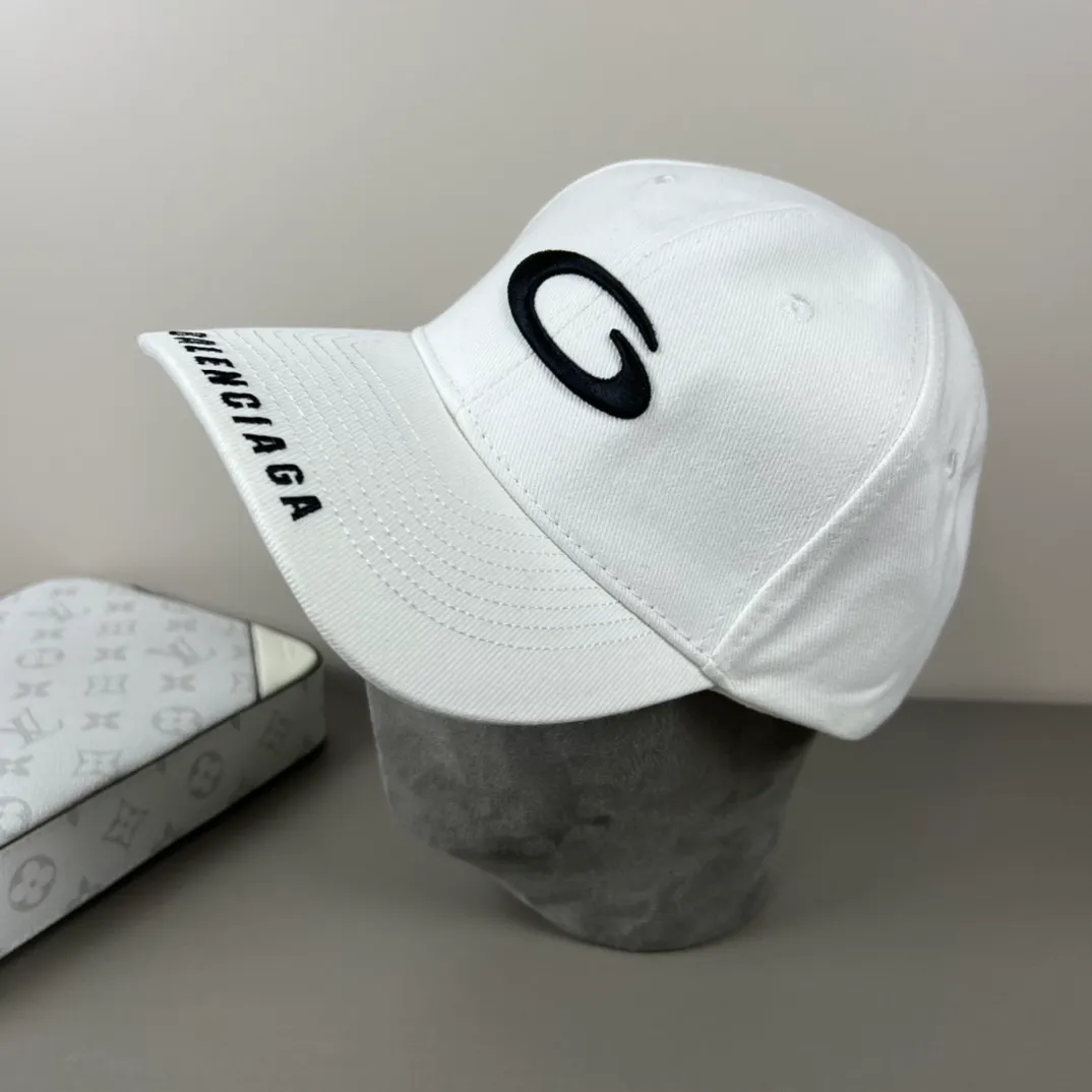 P46 Balenclaga official website new product Balenciaga new baseball cap ready for delivery in seconds🧢Simple, fashionable, super invincible and beautiful hat! Couple style! The advantages of the original product compared to other hats,