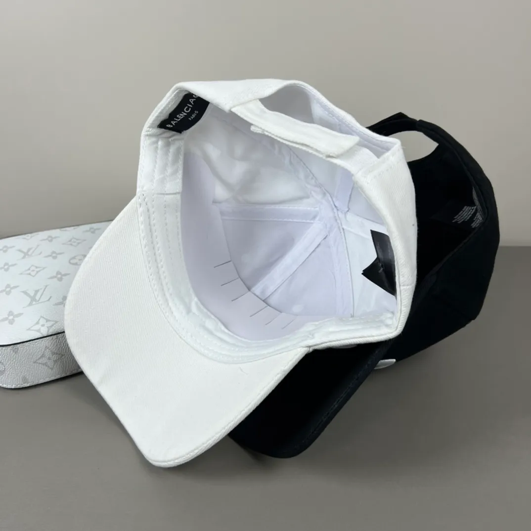 P46 Balenclaga official website new product Balenciaga new baseball cap ready for delivery in seconds🧢Simple, fashionable, super invincible and beautiful hat! Couple style! The advantages of the original product compared to other hats,