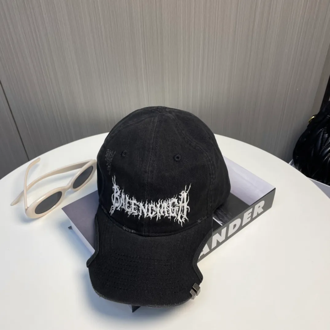 P86 BALENCIAGA Balenciaga's new embroidered logo baseball cap, cool colors, different styles for men and women, the first batch will be shipped first! A must-buy for Paris fans!