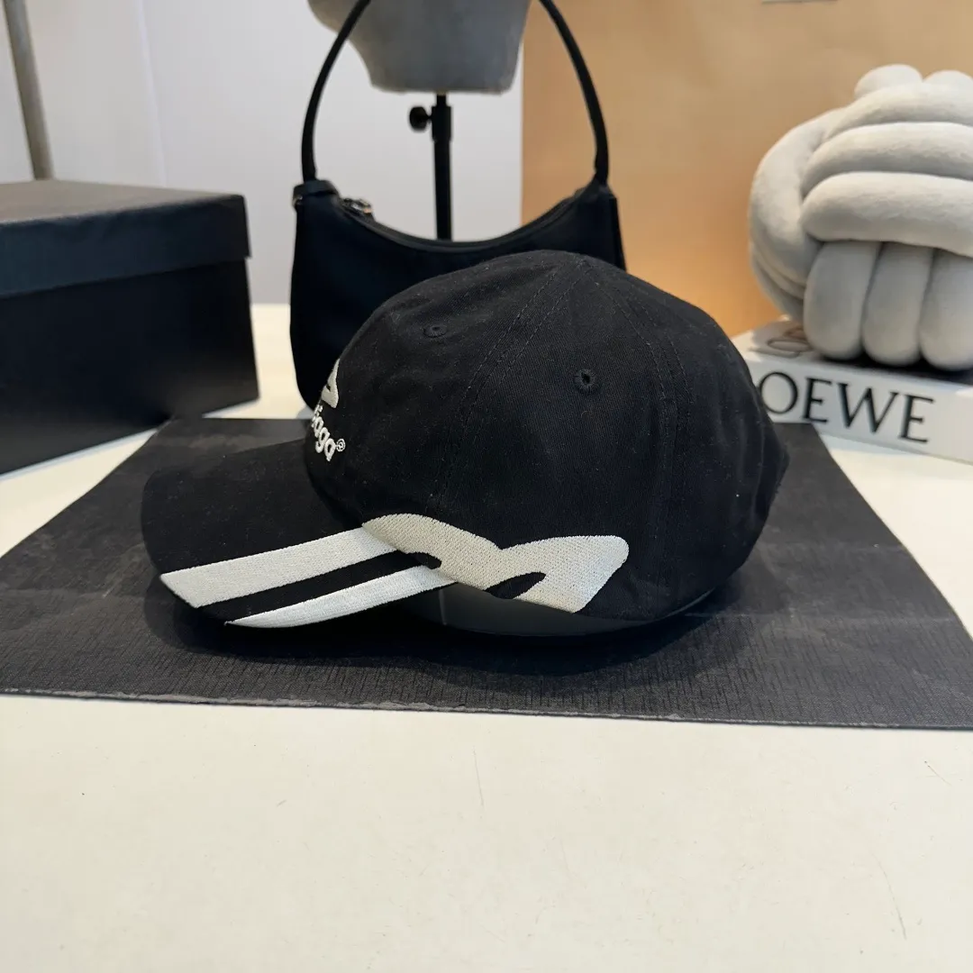 P60 Balenclaga official website new product Balenciaga new baseball cap ready for delivery in seconds🧢Simple, fashionable, super invincible and beautiful hat! Couple style!