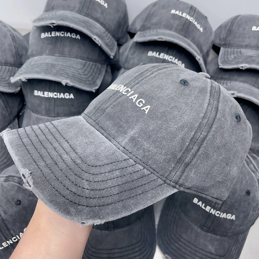 Private message for price inquiry! Running style Paris ripped baseball cap