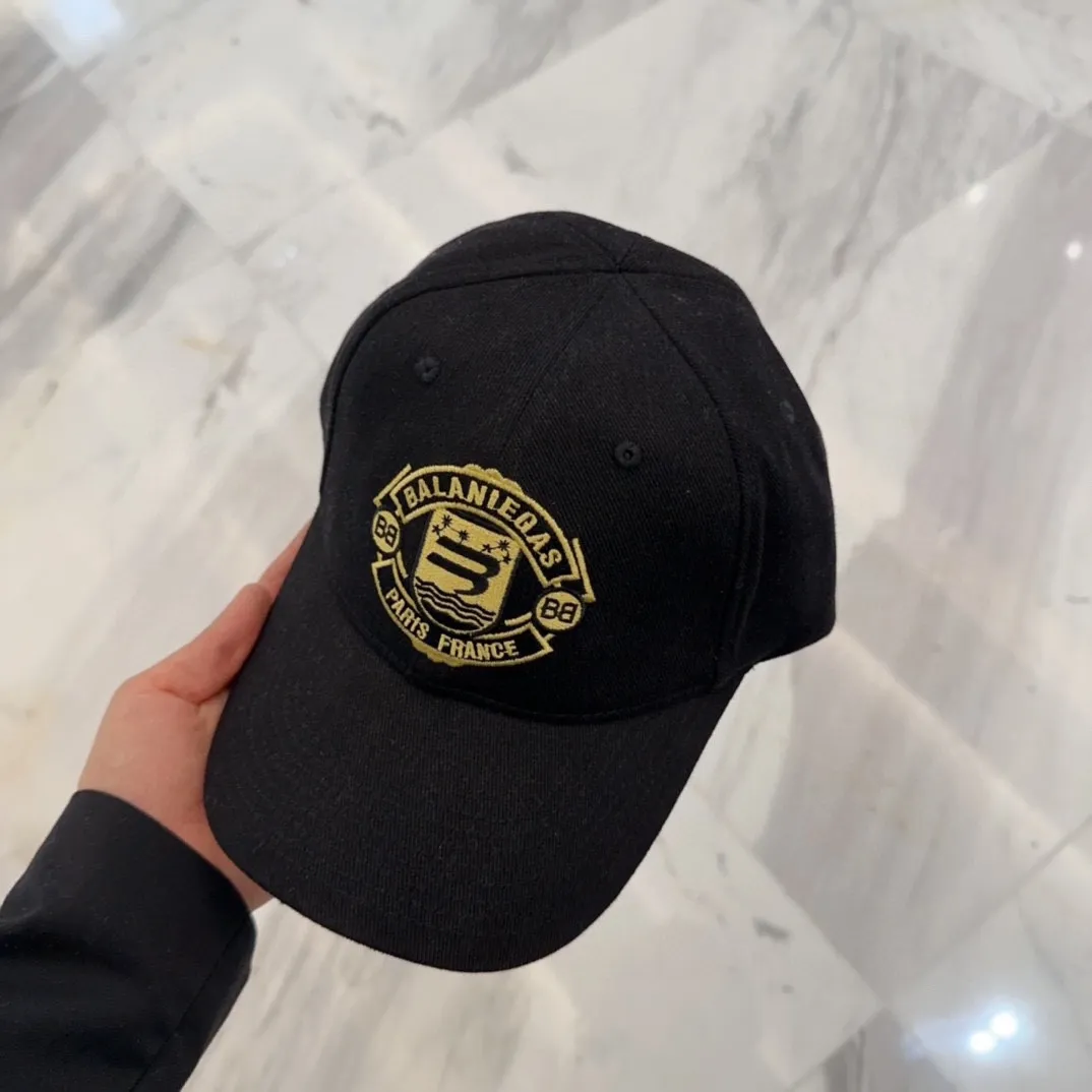 💰50 sun protection and sun protection tools｜New sun visor Paris* bucket hat, classic trendy and cool style, so nice👍😍 It’s so good-looking that you don’t need it 😉 Huge sun protection ❗️ Huge versatility ❗️ Huge face, small face 😉