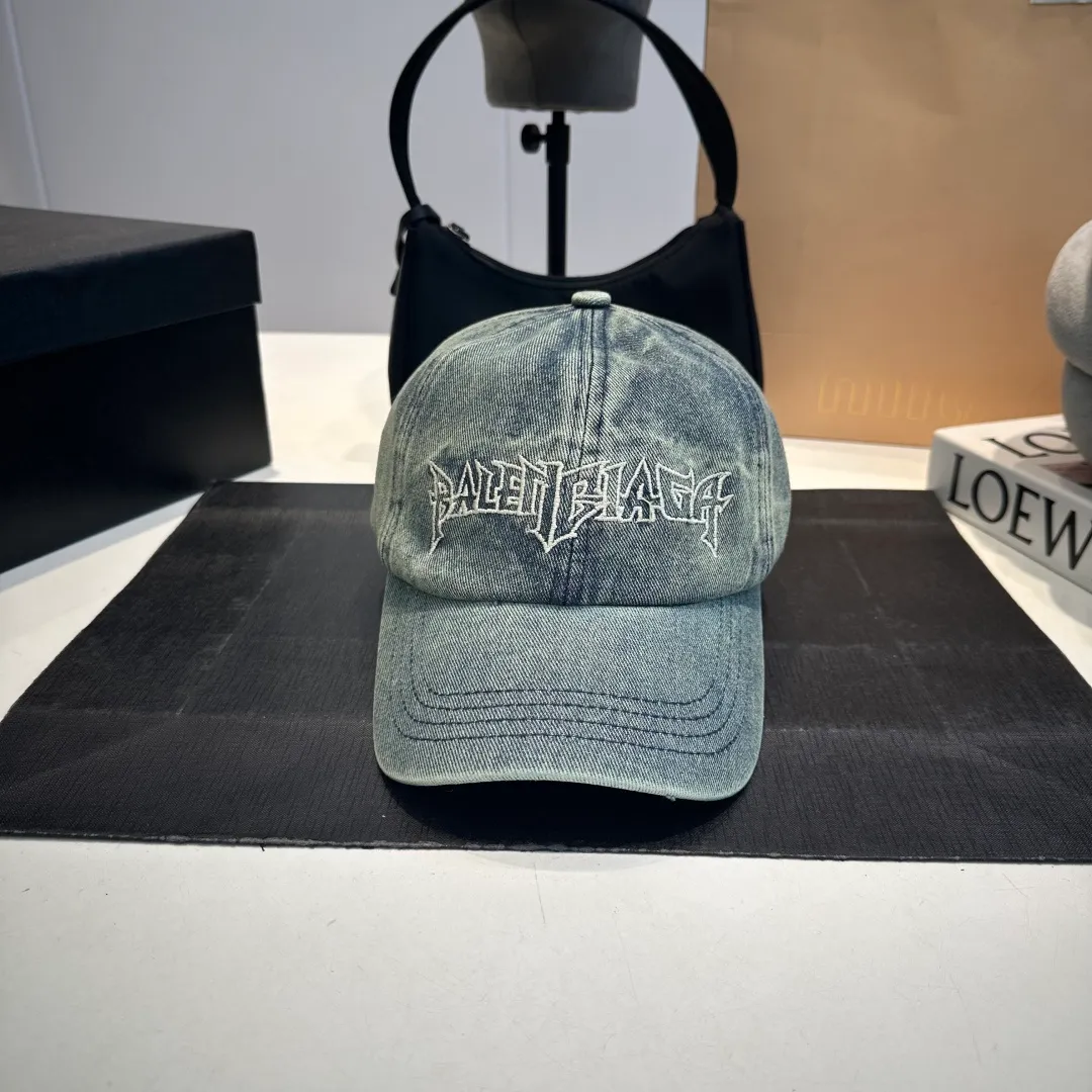 P70 BALENCIAGA new embroidered logo baseball cap, cool colors, different styles for men and women, the first batch will be shipped first! A must-buy for Paris fans!