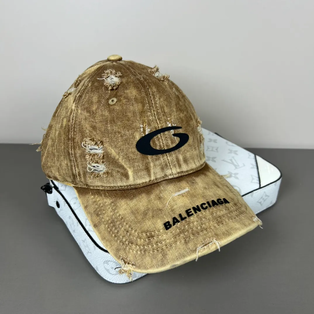 56💰BALENCIAGA new logo baseball cap, cool colors, different styles for men and women, the first batch will be shipped first! A must-buy for Paris fans!