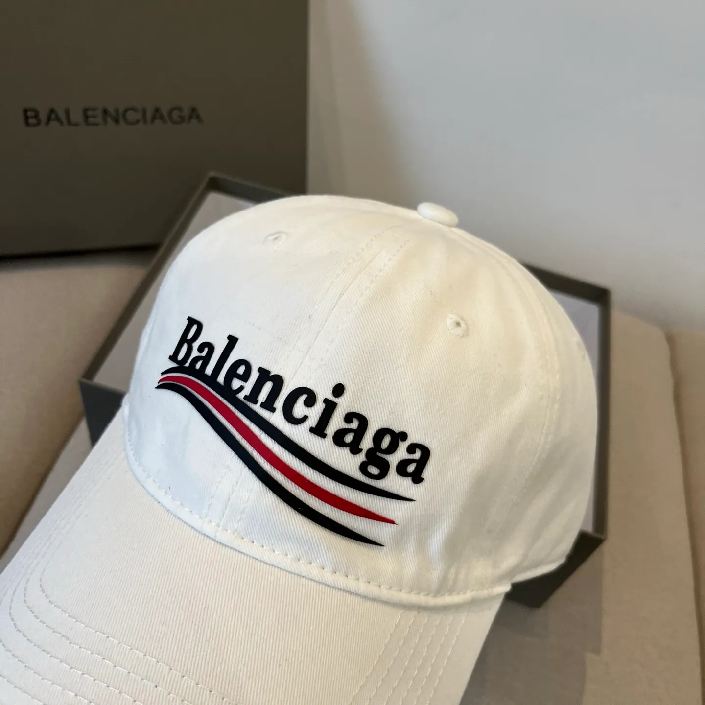 P50💰BALENCIAGA new logo baseball cap, cool colors, different styles for men and women, the first batch will be shipped first! A must-buy for Paris fans!