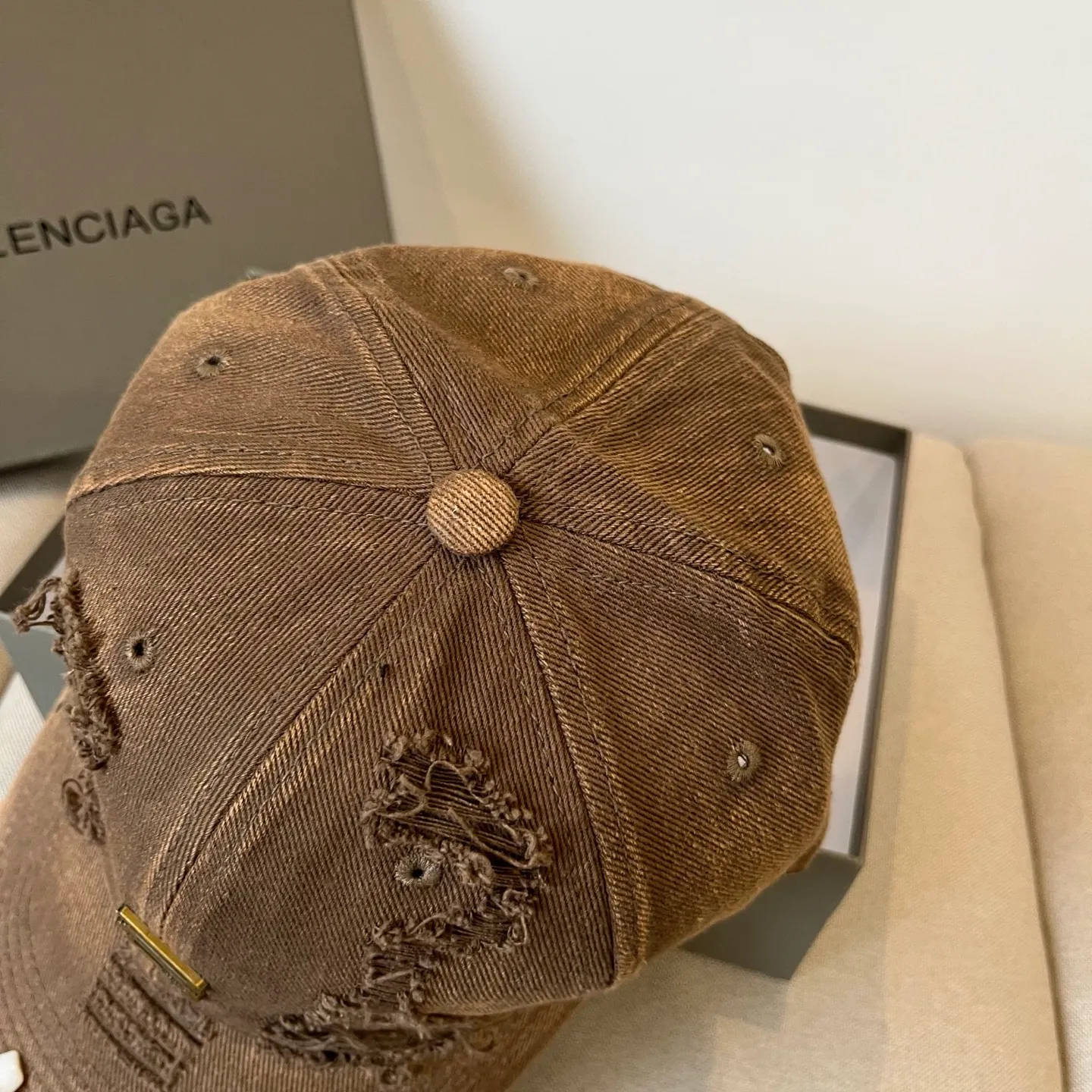 P60💰BALENCIAGA new logo baseball cap, cool colors, different styles for men and women, the first batch will be shipped first! A must-buy for Paris fans!