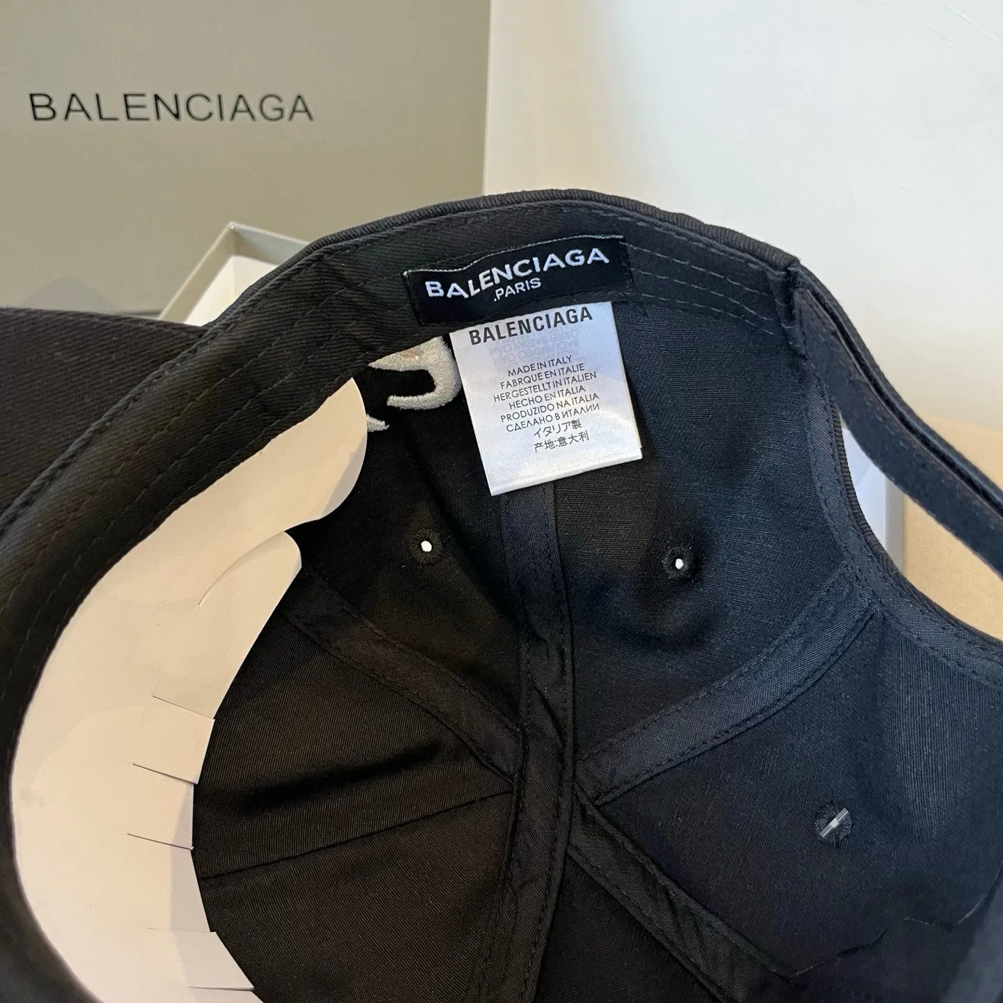 P60 BALENCIAGA new logo baseball cap, cool colors, different styles for men and women, the first batch will be shipped first! A must-buy for Paris fans!
