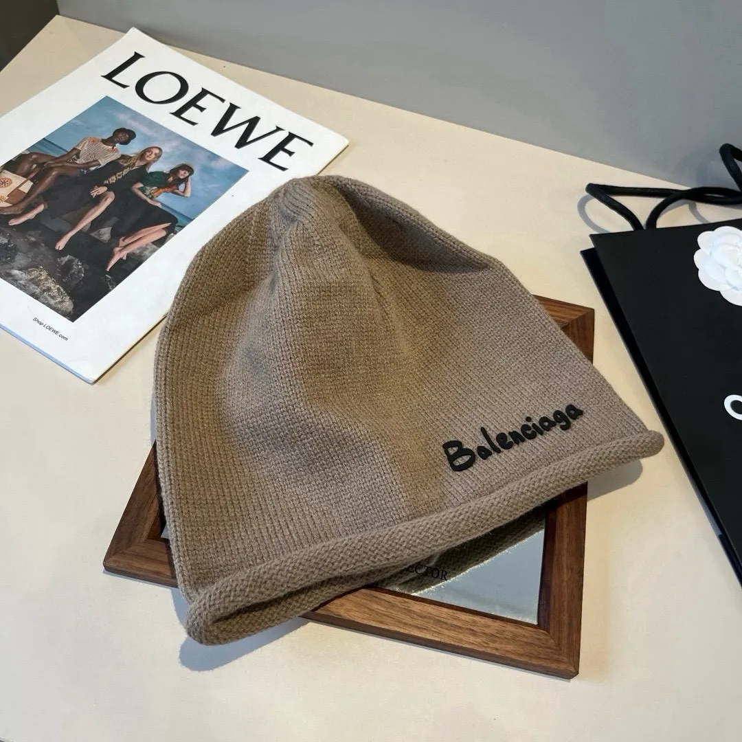 💰60¥ Balenciaga knitted beanie