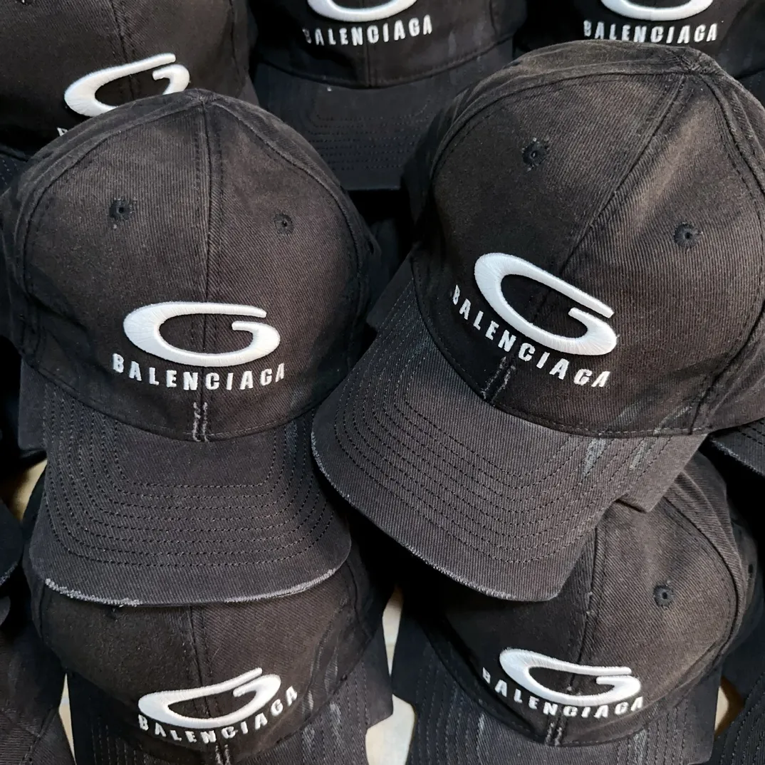 Welcome to inquire, high version B Balenciaga baseball cap