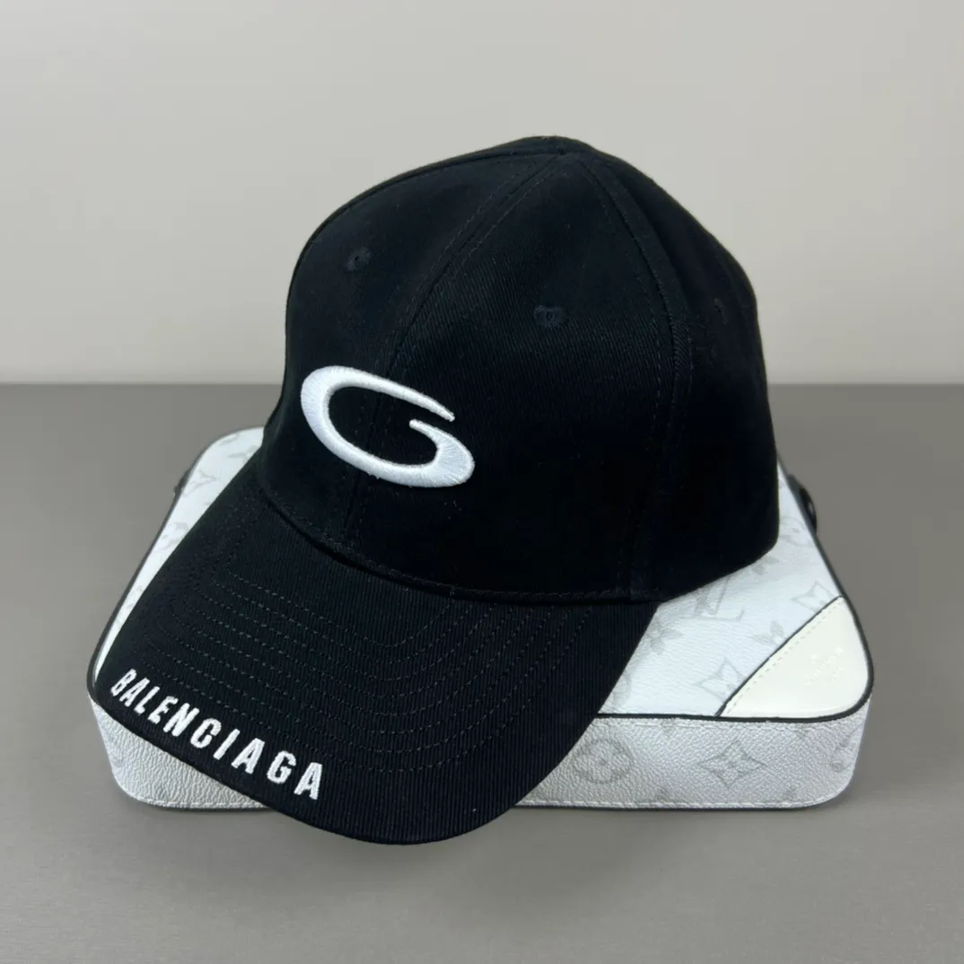 P46 Balenclaga official website new product Balenciaga new baseball cap ready for delivery in seconds🧢Simple, fashionable, super invincible and beautiful hat! Couple style! The advantages of the original product compared to other hats,