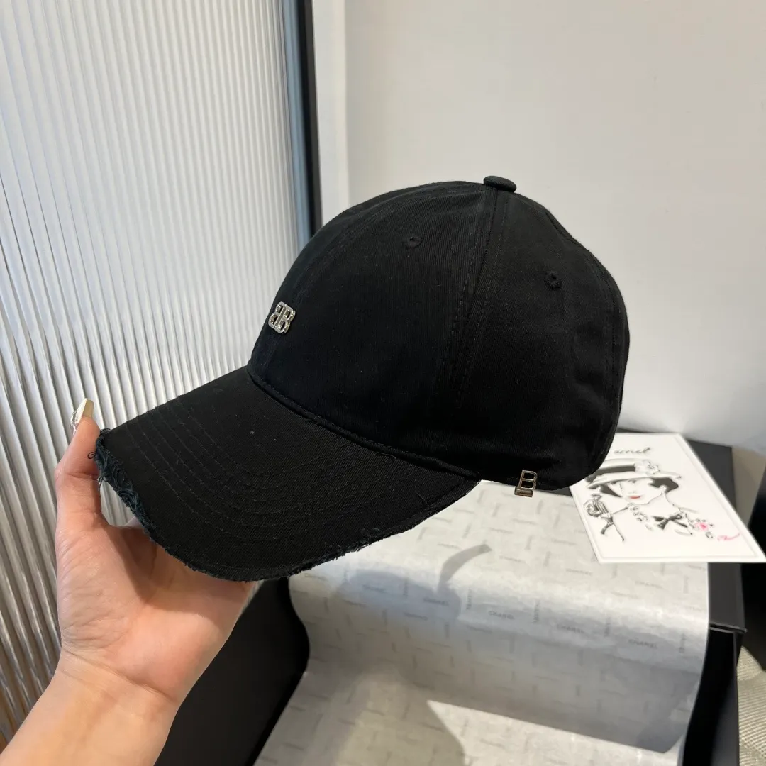 💰70¥ Balenciaga new peaked cap, head circumference 57cm