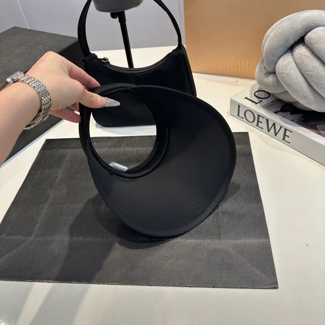 P46 Balenciaga sun hat, low-key luxury, classic